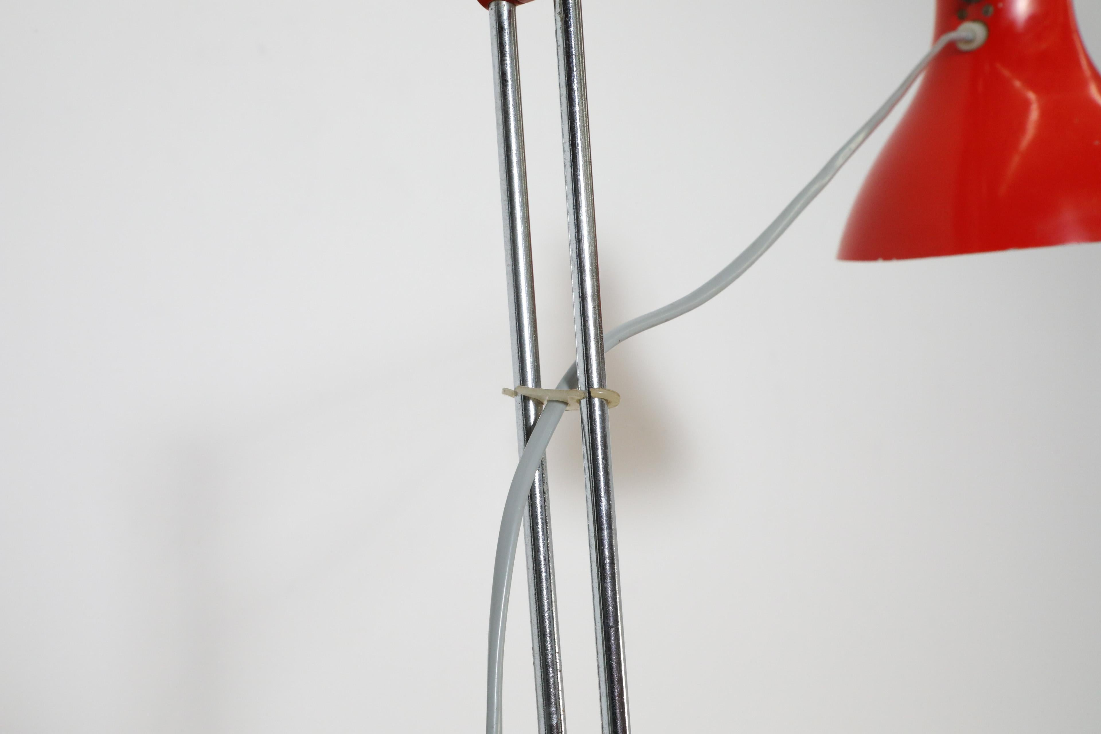 Hala Style Red Aluminum Industrial Drafting Lamp w/ Chrome Stem & Clamp For Sale 6