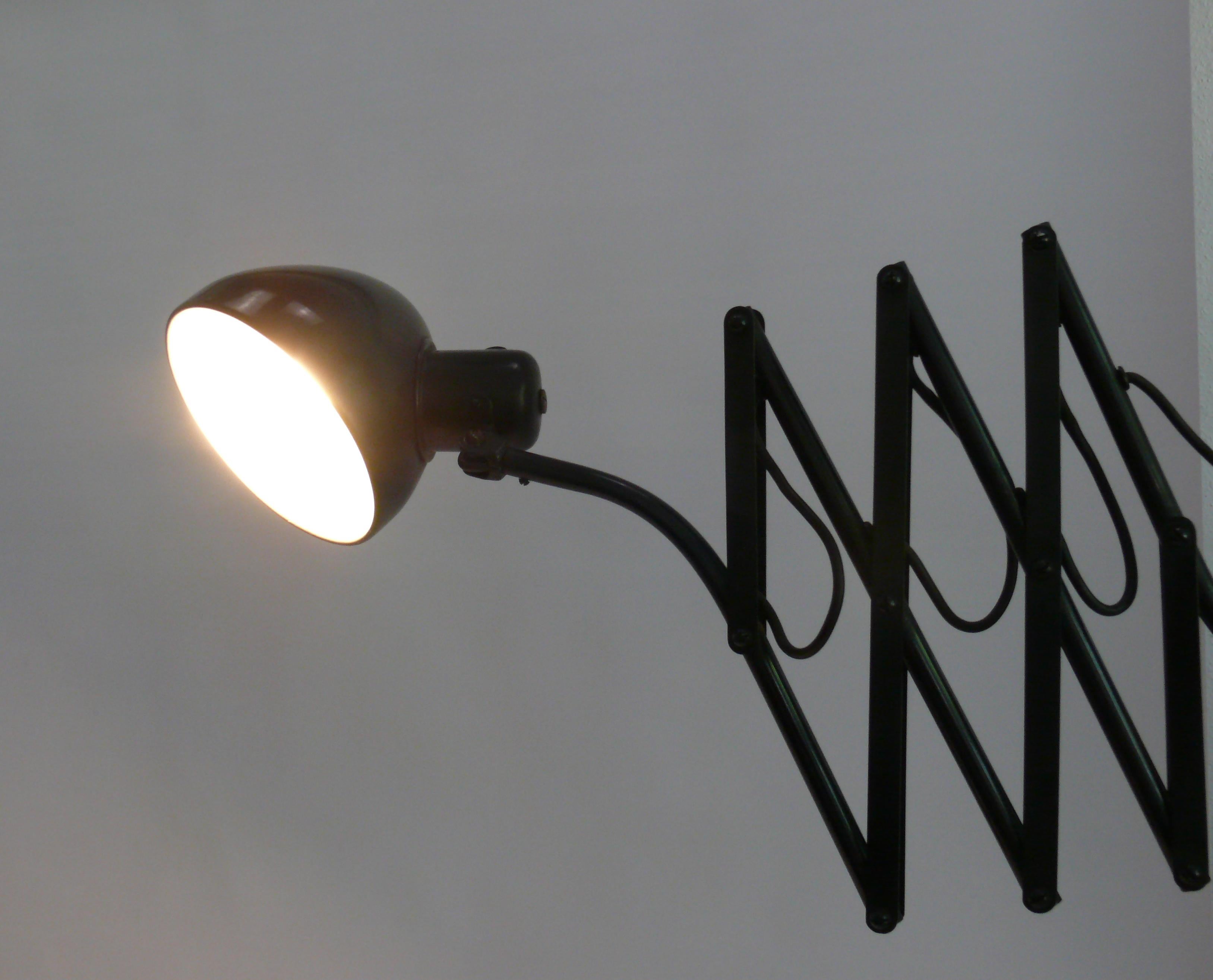 Hala table lamp, scissor lamp, Netherlands 1930 For Sale 2
