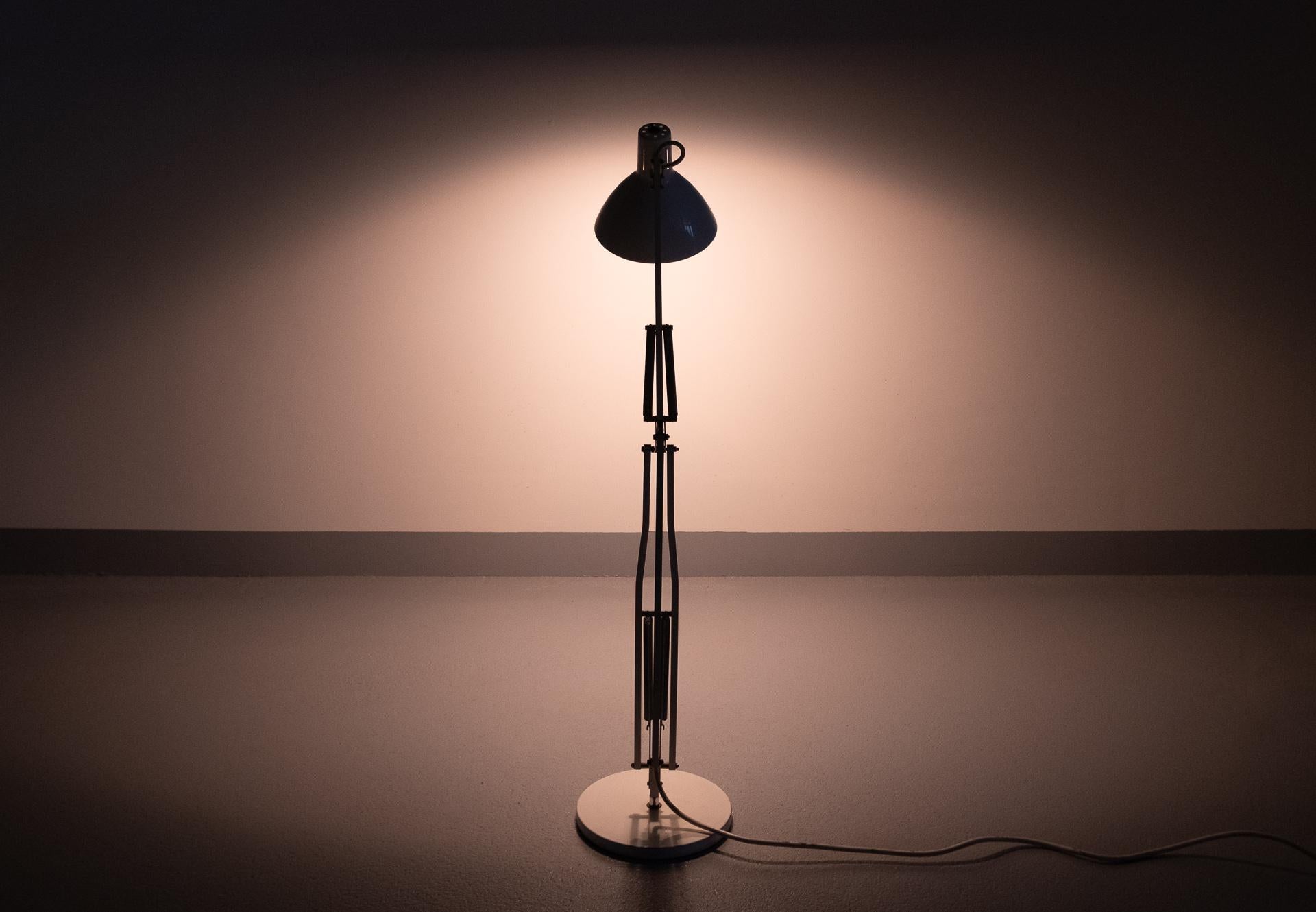 Métal Hala - Extra large lampe de bureau industrielle en forme de buste en H en vente
