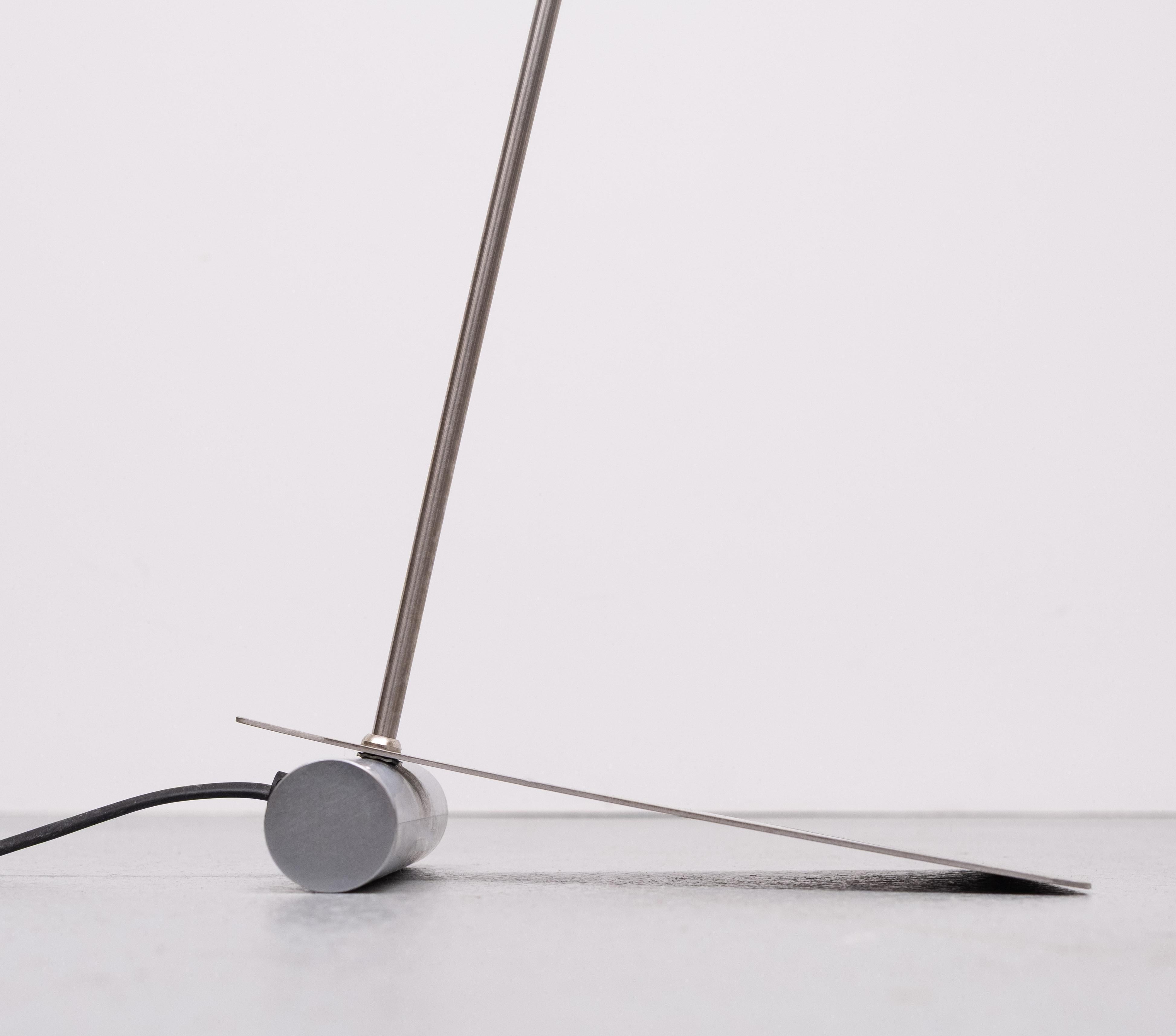 Hala Zeist Lampadaire halogène en forme d'arche  Hollande des années 1980 en vente 1