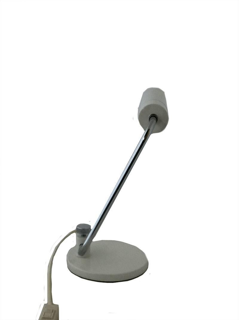 Hala Zeist table lamp

Hala Zeist is a Dutch Company since 1932

This is a fantastic and adjustable model

The size is 28 cm x 13 cm.

 