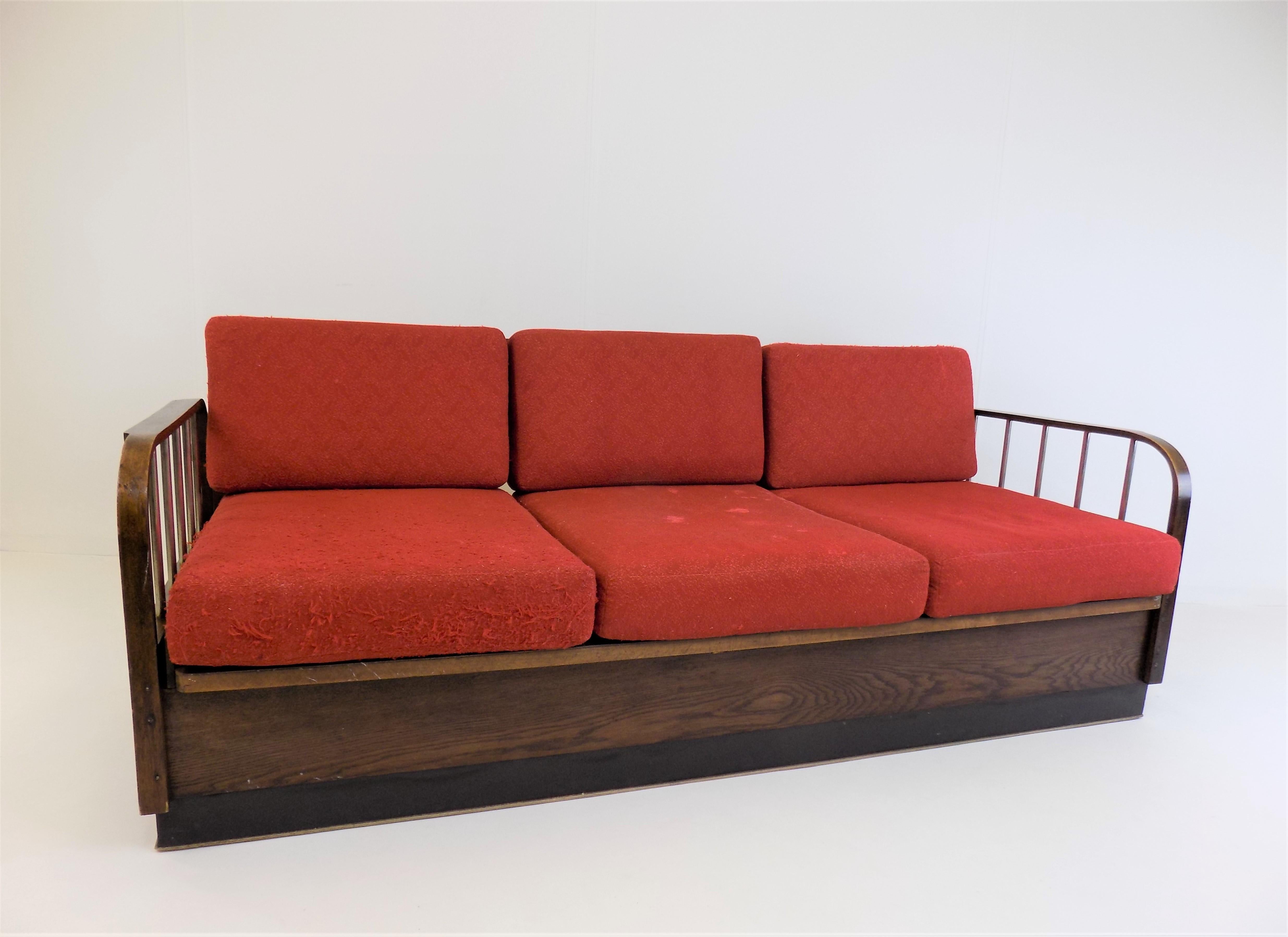 Halabala H-215 Bauhaus-Sofa für UP Zavody (Mitte des 20. Jahrhunderts) im Angebot