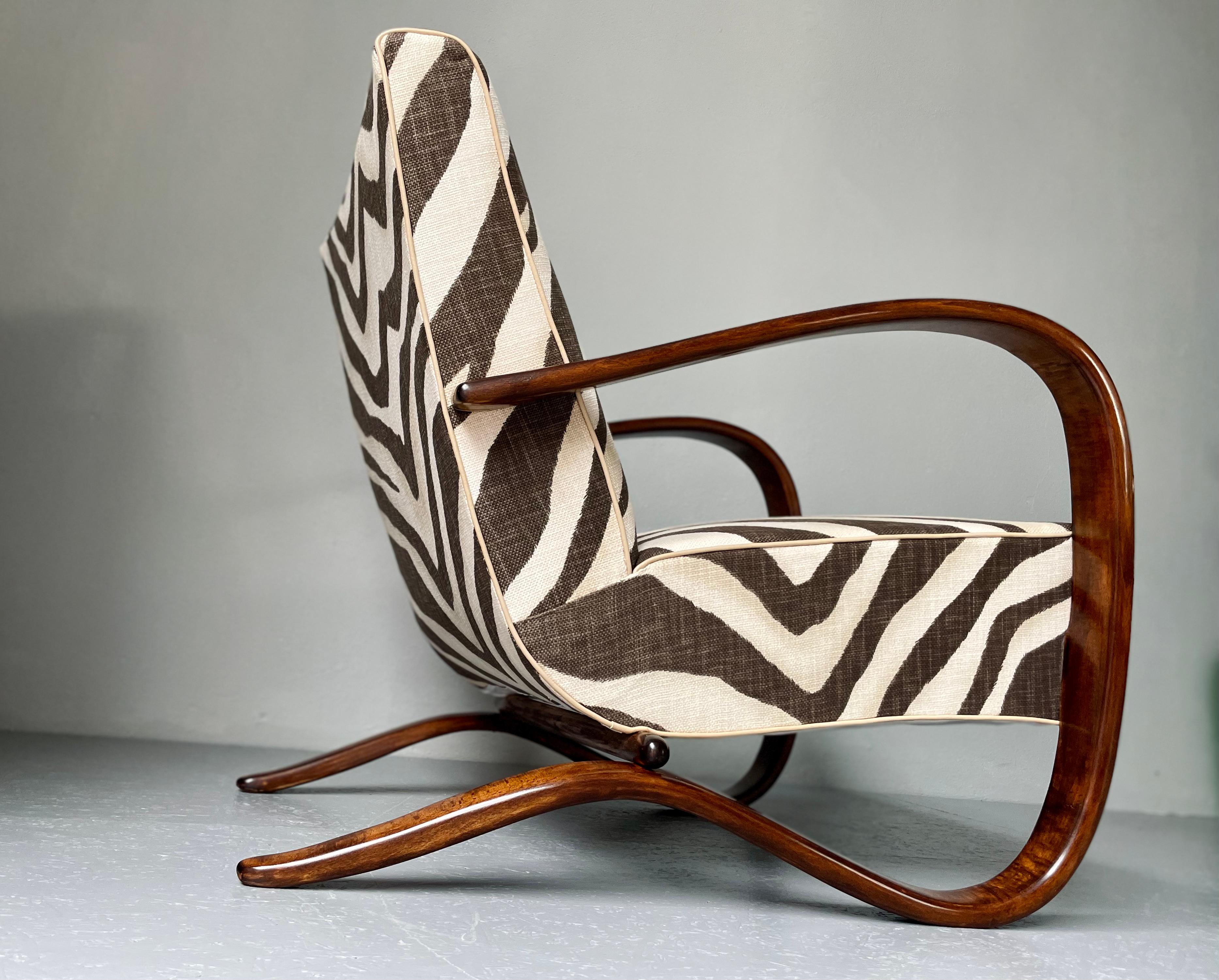 Halabala H-269 Armchair in Ralph Lauren Zebra Print In Good Condition In Munich, DE