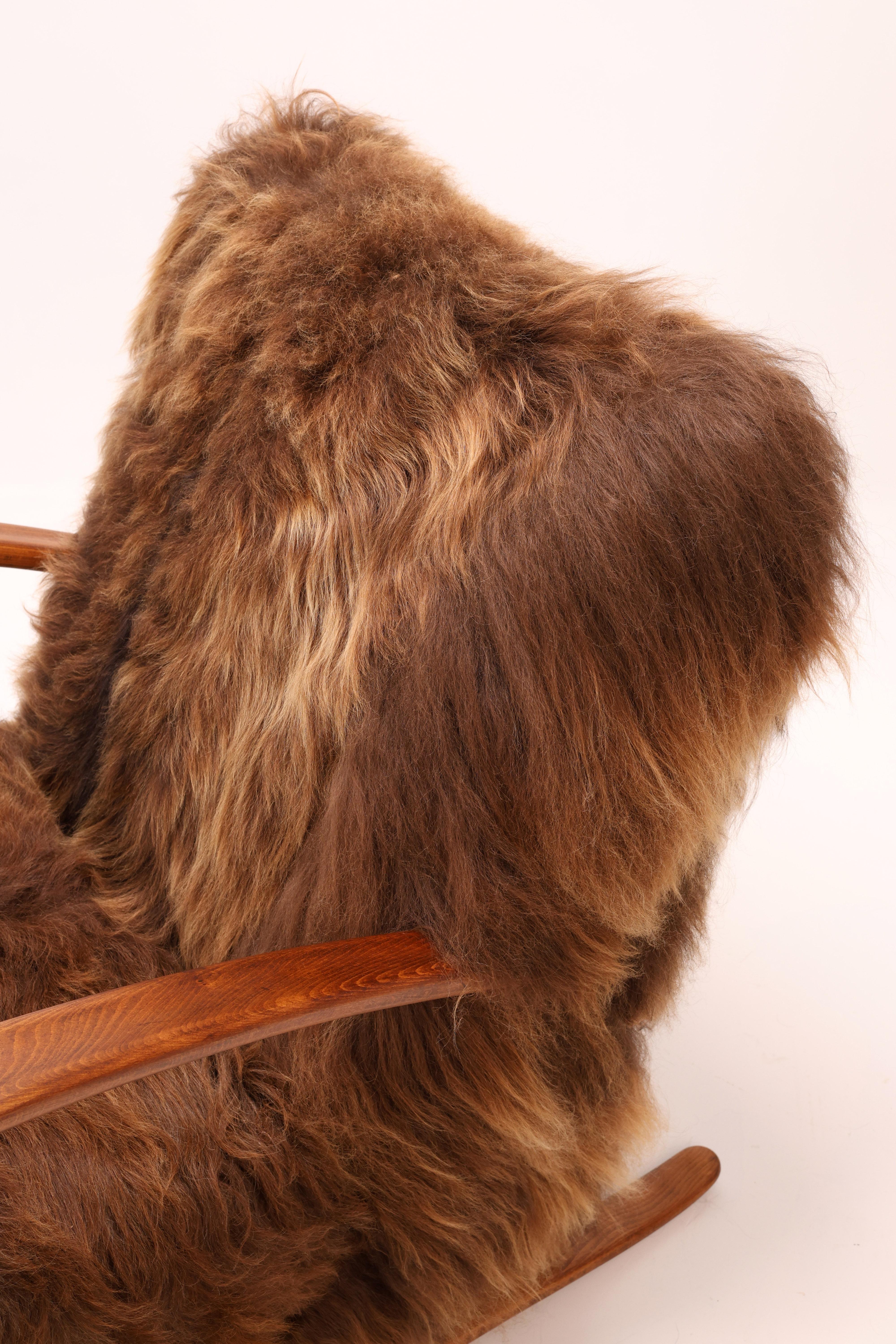 Tchèque Halabala Model H-269 Armchair, c.1930s in Icelandic Sheep Wool (fauteuil en laine de mouton islandaise). en vente