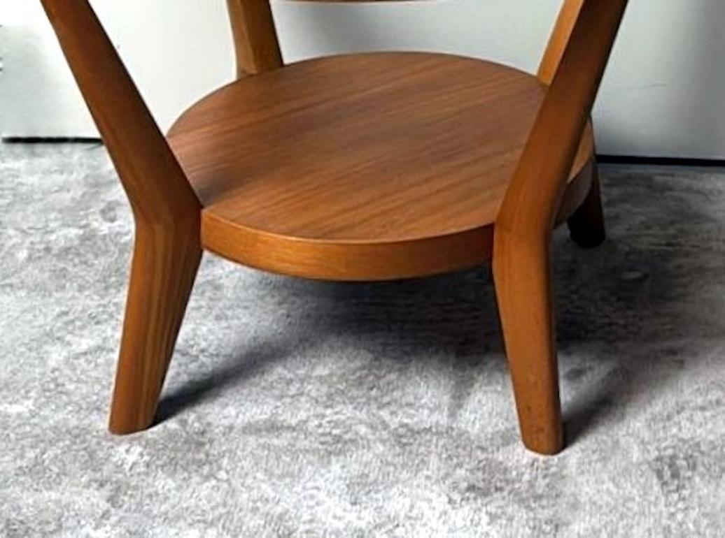 Table basse tchécoslovaque ronde en bois et verre de style Halabala en vente 8