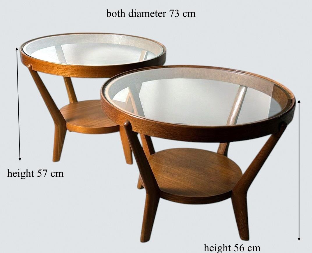 Table basse tchécoslovaque ronde en bois et verre de style Halabala en vente 12