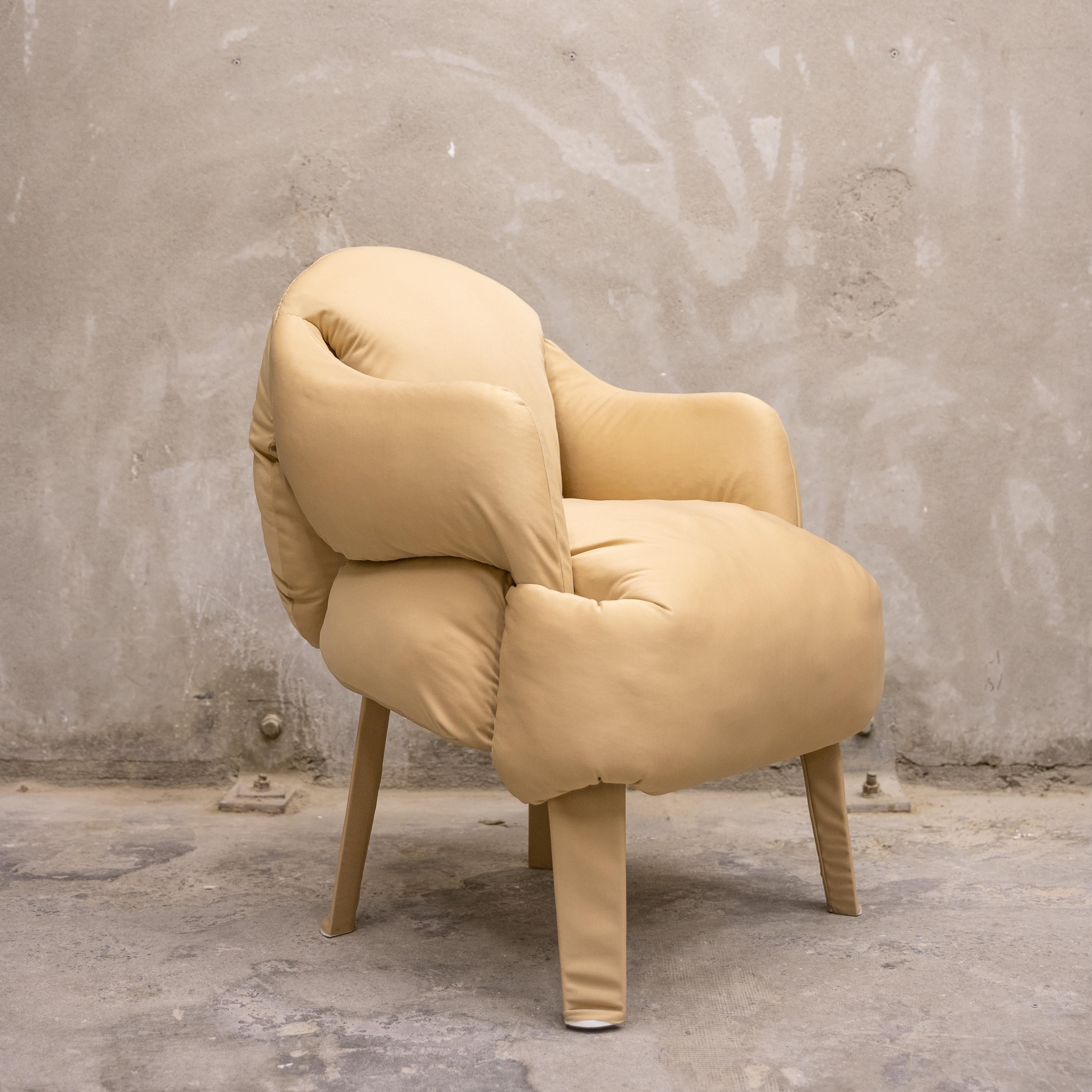 monobloc chair dimensions