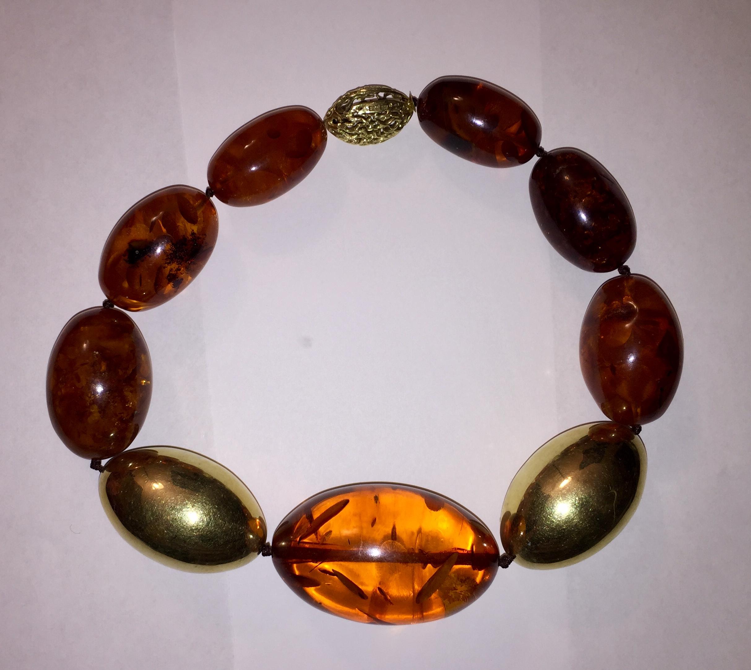 Artisan Halberstadt Willy Fagert 14 Karat Gold Orange Baltic Amber Oblong Bead Necklace For Sale