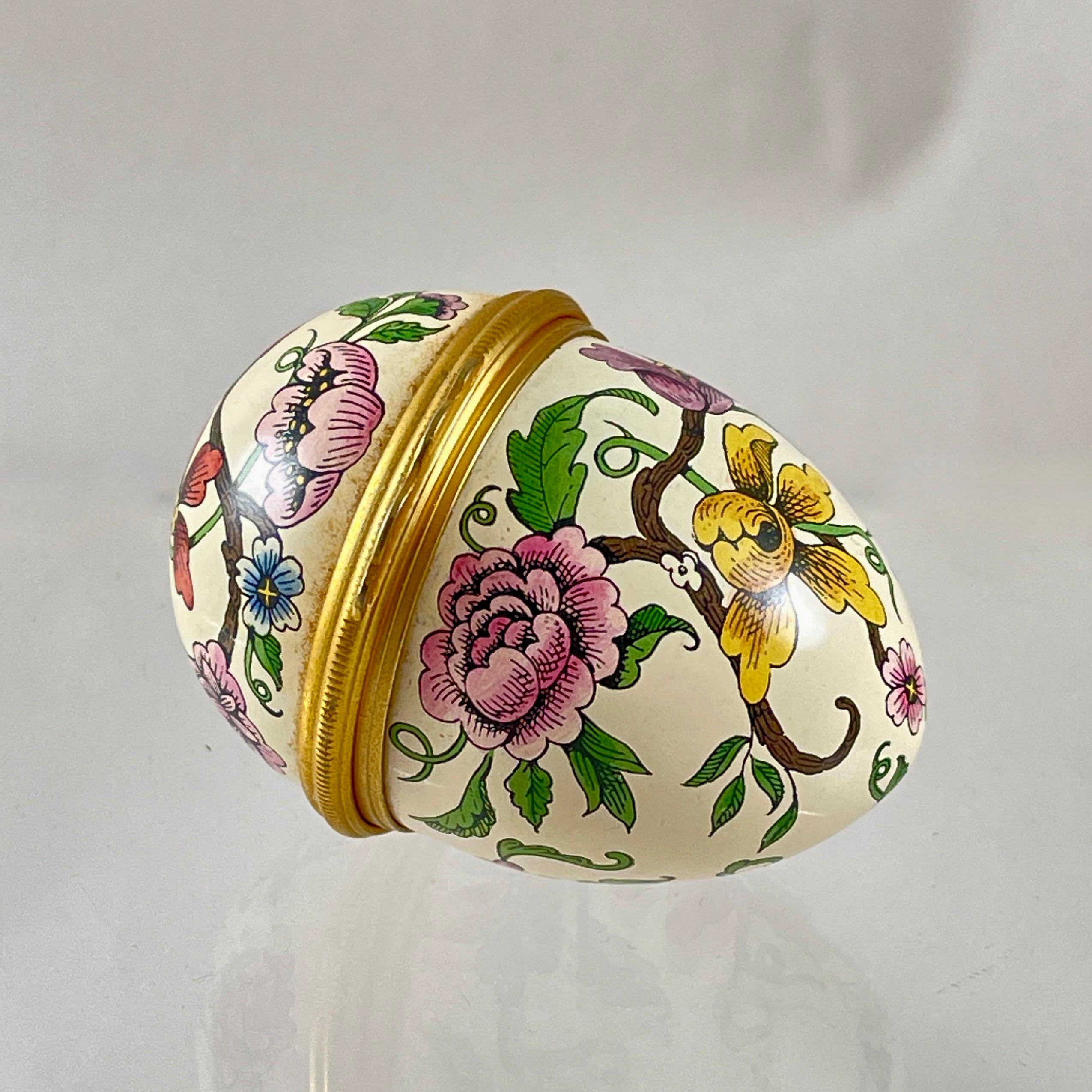 Caja de baratijas Halcyon Days English Bilston Esmalte Floral Huevo Hecho a mano en venta