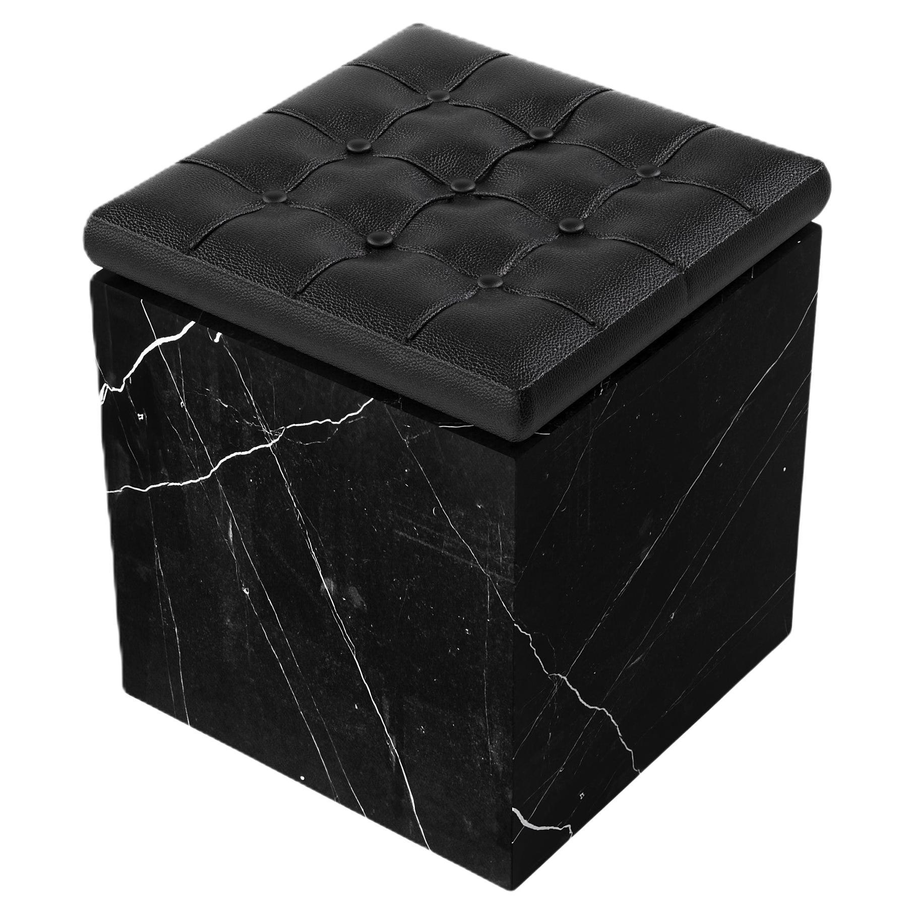 Halden - Pouf in marmo trapuntato - Black Eagle in vendita