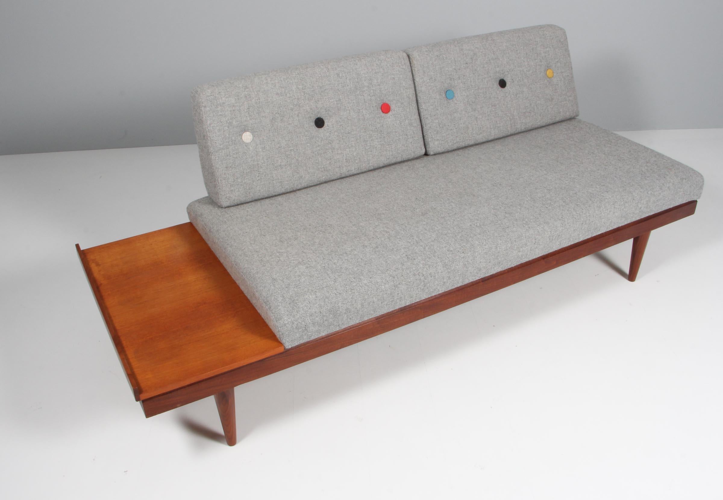 Haldor Vik & Ingmar Relling daybed with tilt function and sidetable function. With frame of teak. Upholstered with Hallingdal Wool from Kvadrat.

Model Svanette, made by Ekorness.