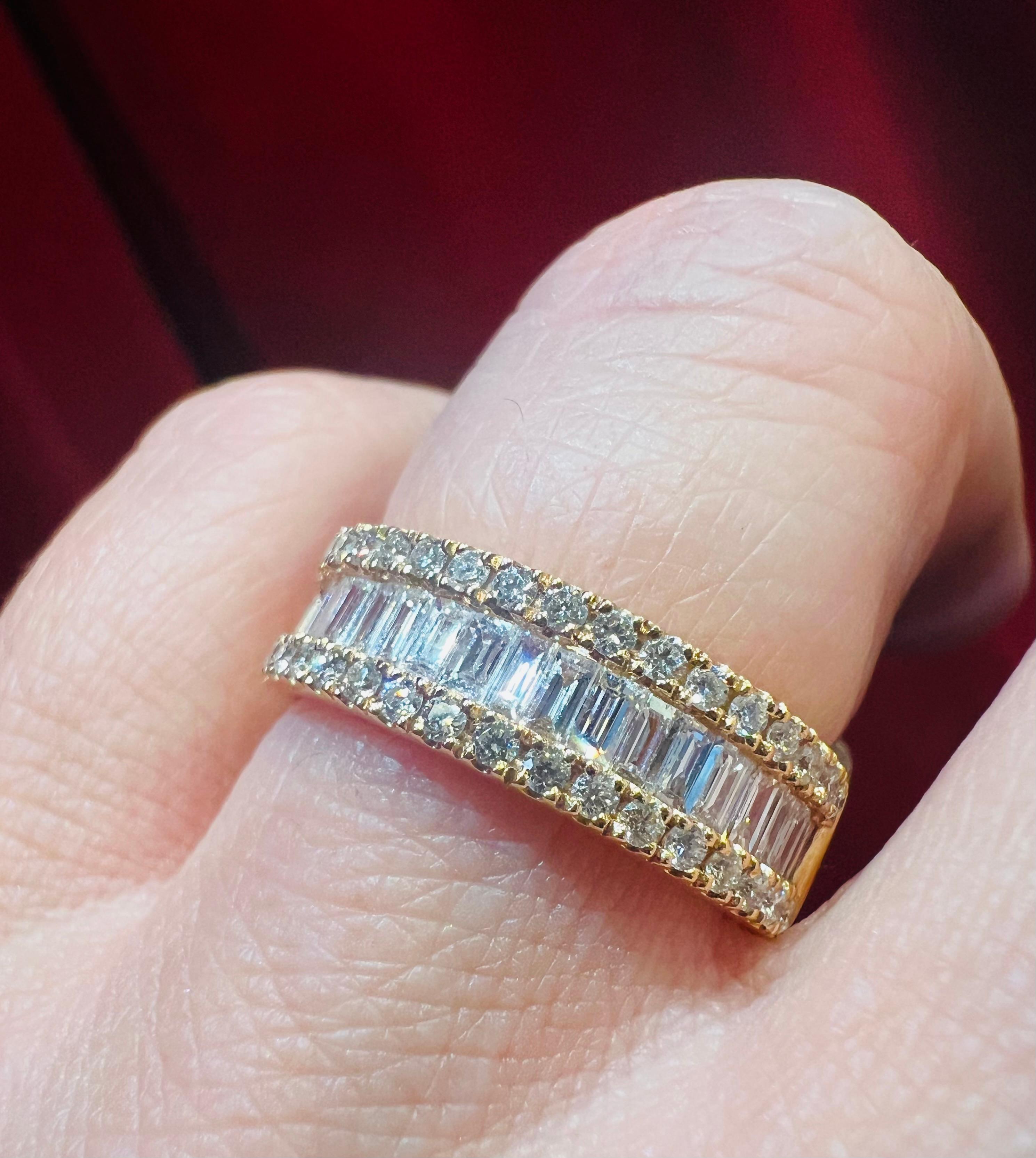 Half-alliance Ring In 18 Ct Yellow Gold Set With Baguette-cut Diamonds And Diamo For Sale 6