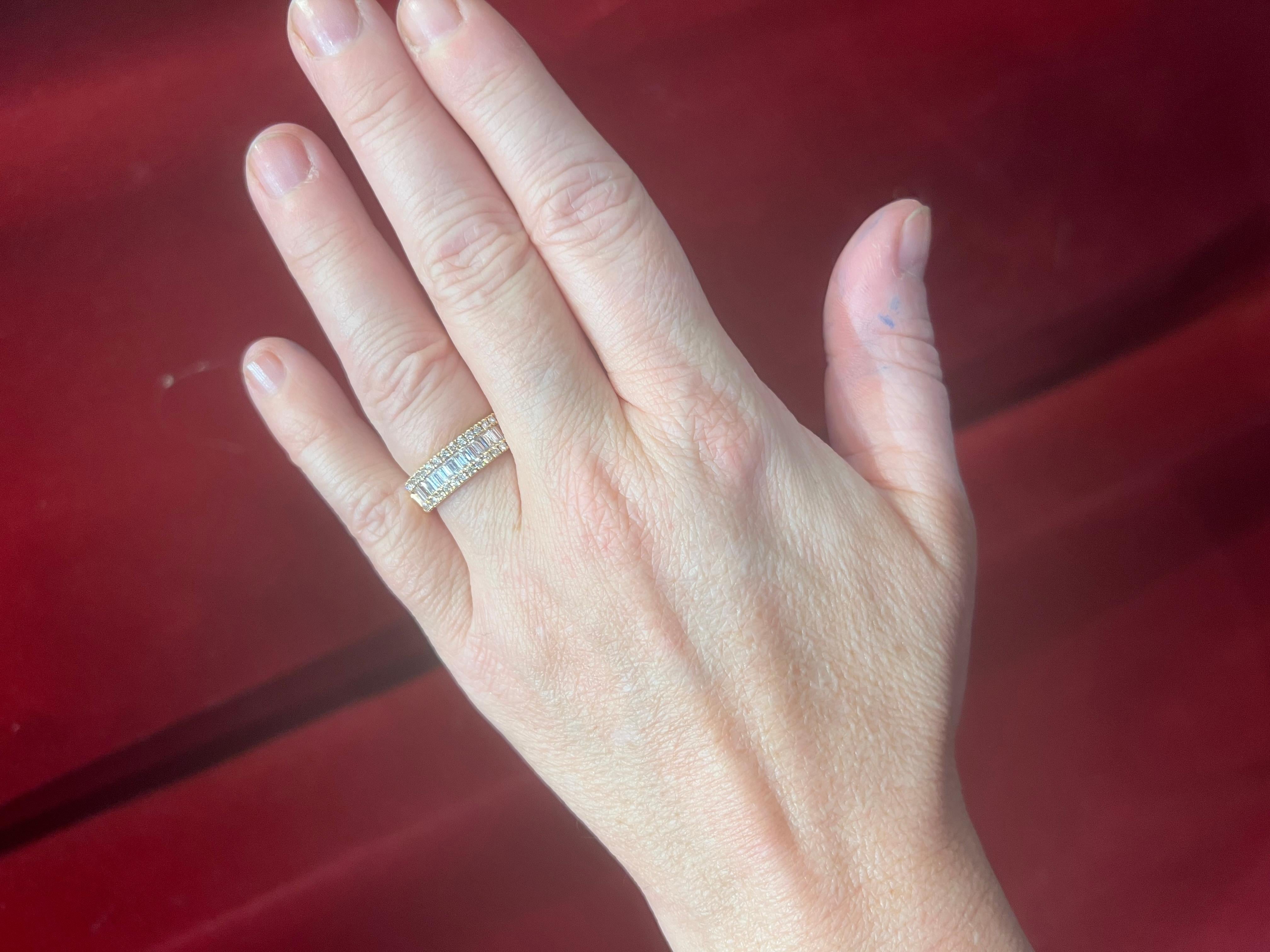 Half-alliance Ring In 18 Ct Yellow Gold Set With Baguette-cut Diamonds And Diamo For Sale 7
