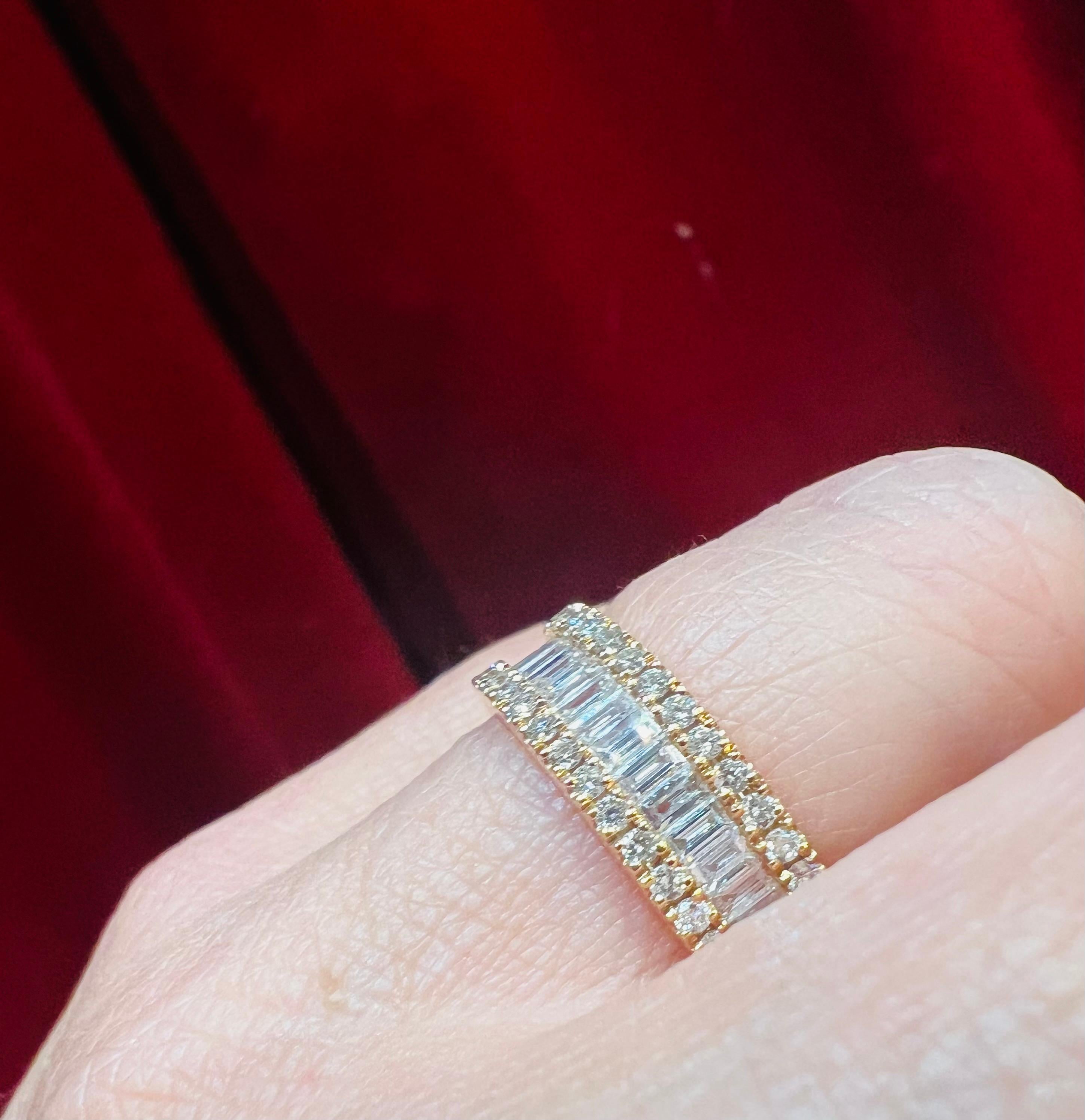Half-alliance Ring In 18 Ct Yellow Gold Set With Baguette-cut Diamonds And Diamo For Sale 11