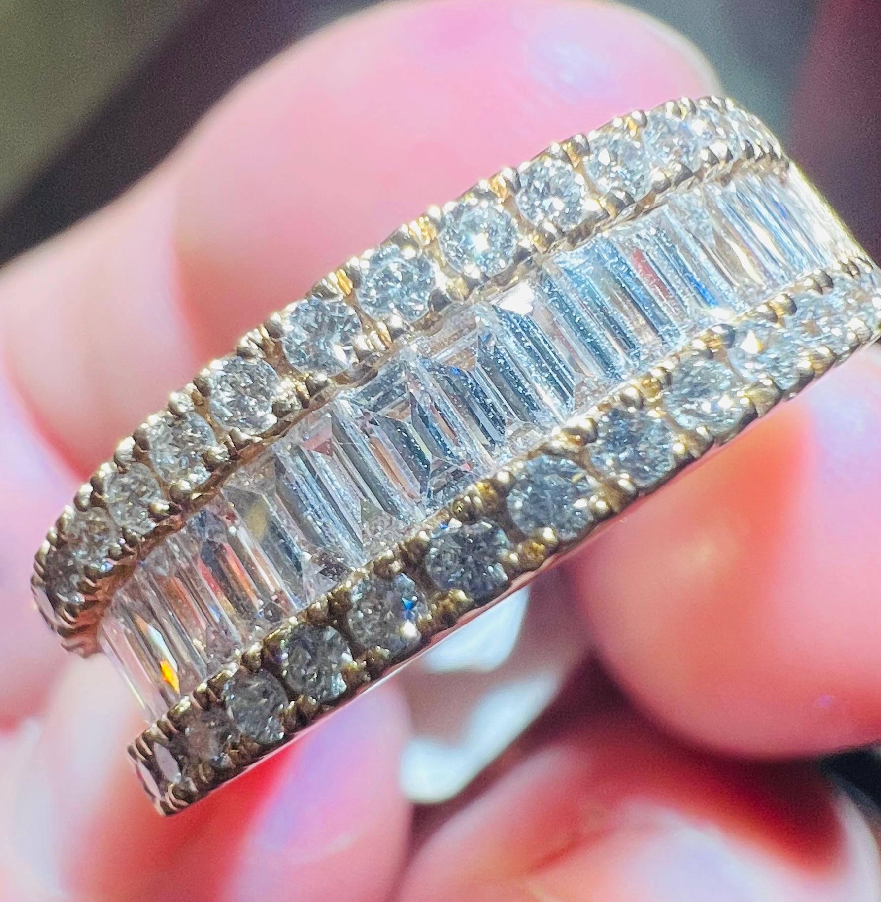 Half-alliance Ring In 18 Ct Yellow Gold Set With Baguette-cut Diamonds And Diamo For Sale 14