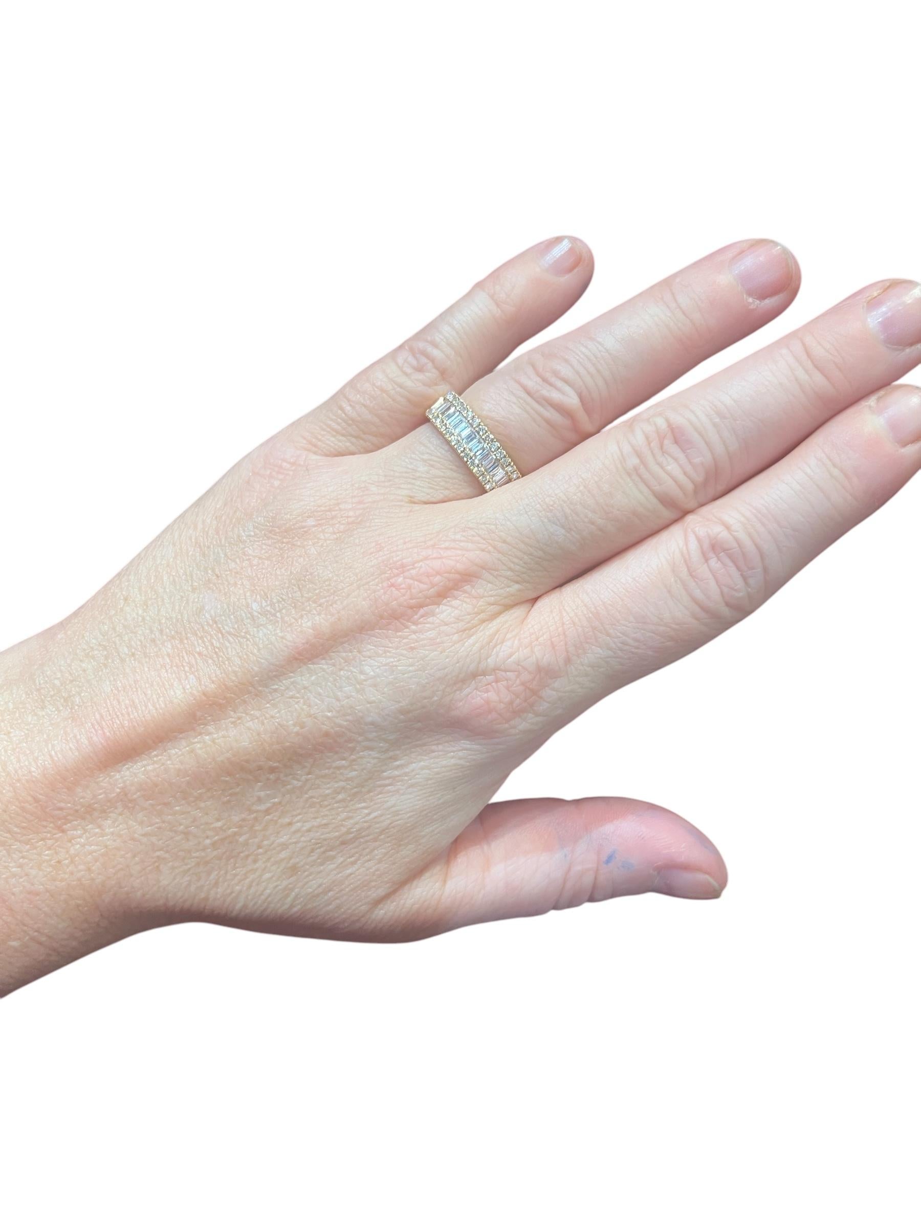 Half-alliance Ring In 18 Ct Yellow Gold Set With Baguette-cut Diamonds And Diamo For Sale 2