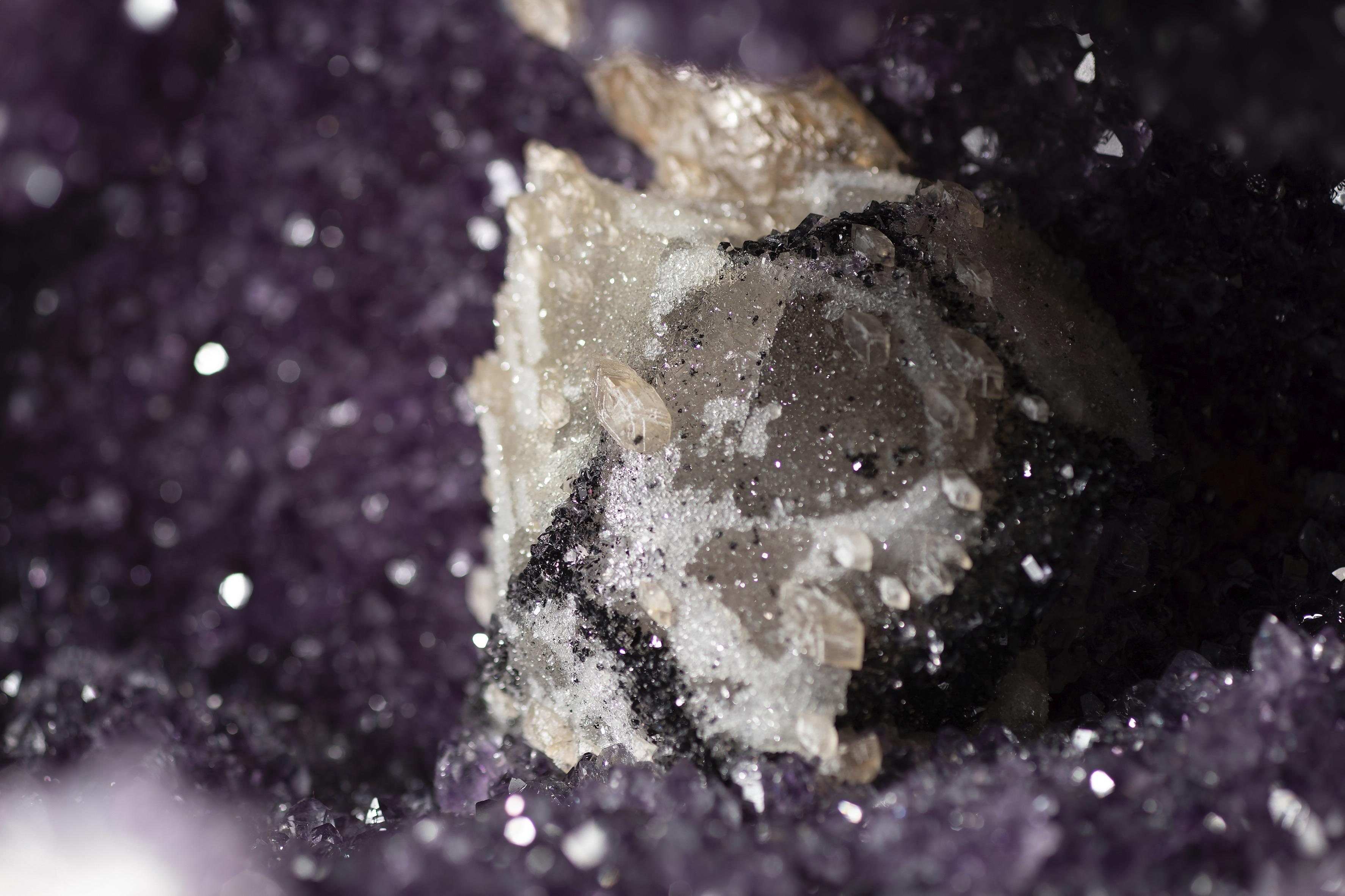 Half Amethyst Geode with Calcite Formation Overlaid by Hematite and White Quartz 2