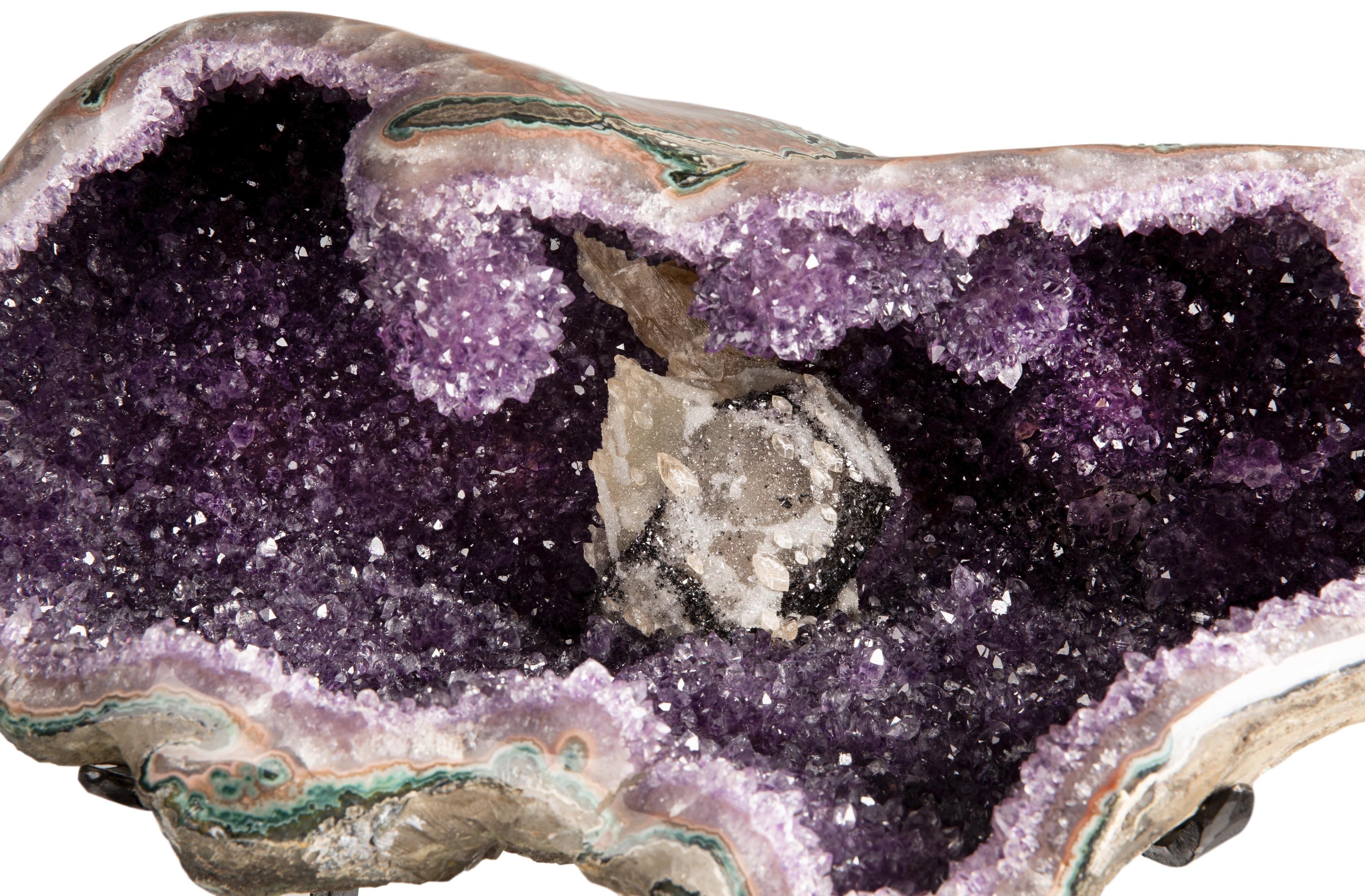 amethyst quartz geode