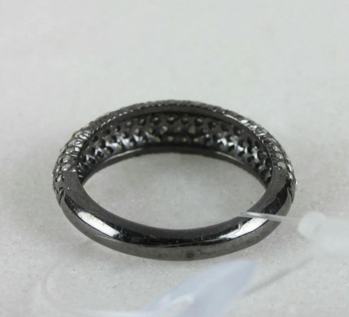 da uomo o donna Anello di fidanzamento a mezza fascia con diamanti naturali e pavé in argento 925 Fedi nuziali per lei. in vendita