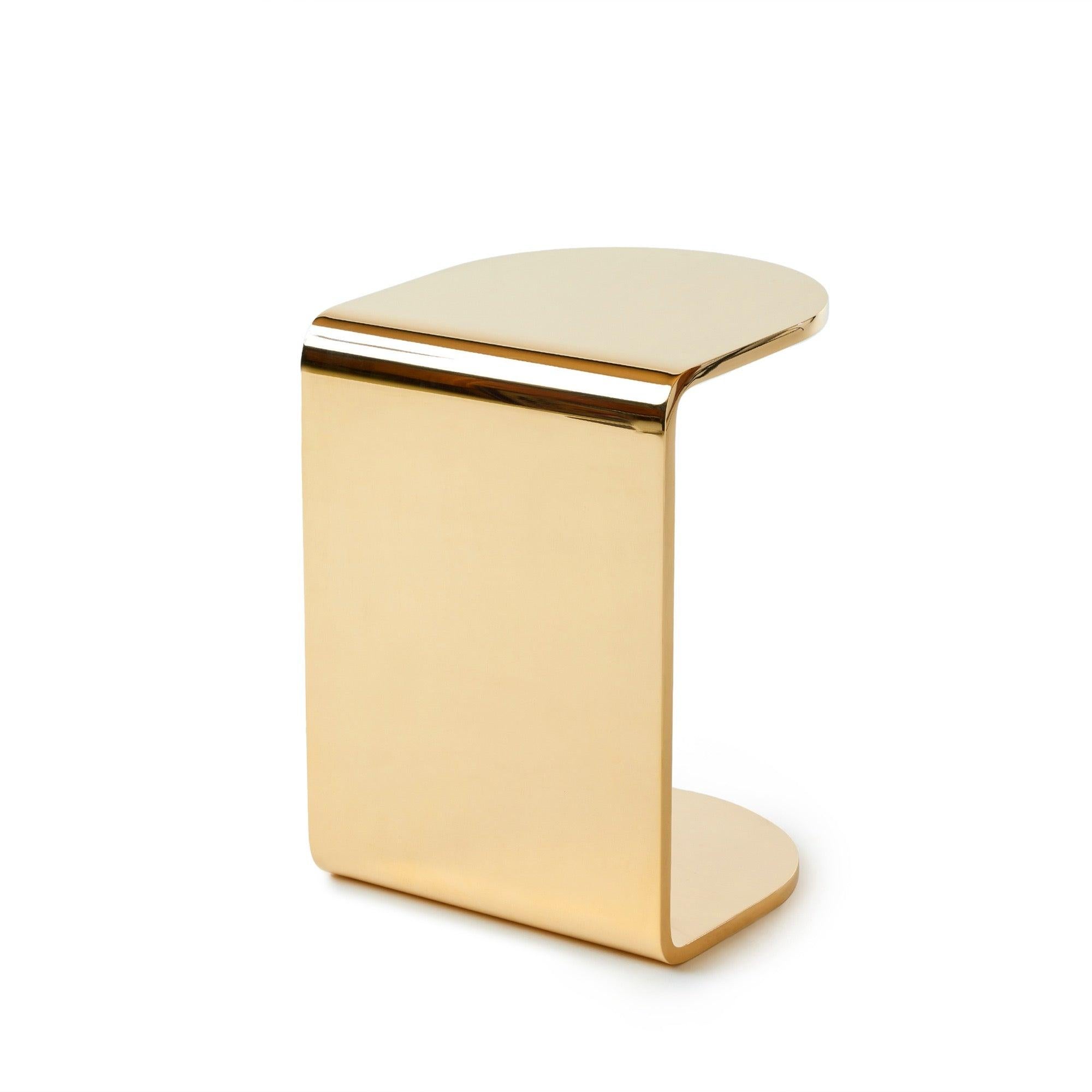 Table d'appoint ou de chevet originale en bronze poli.