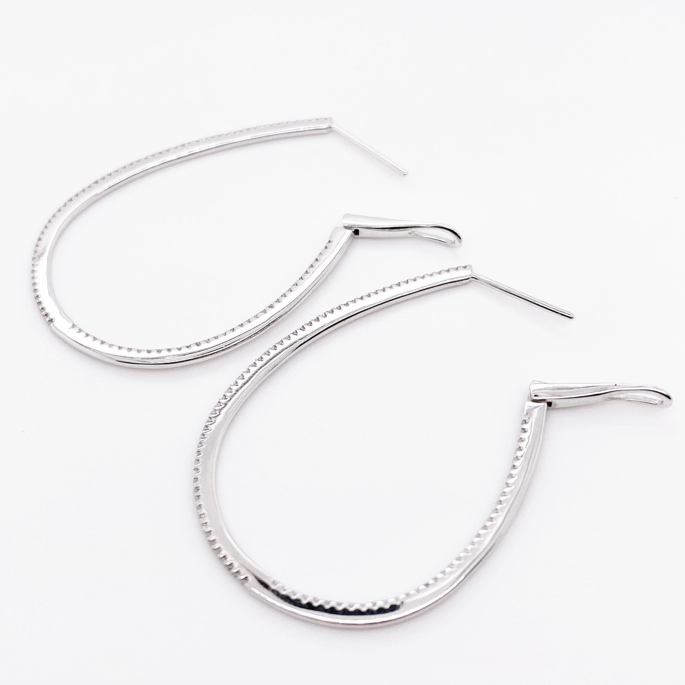Pendientes de aro ovalados de medio quilate de diamante Inside Out Oro blanco de 14 quilates en Nuevo Estado en Austin, TX