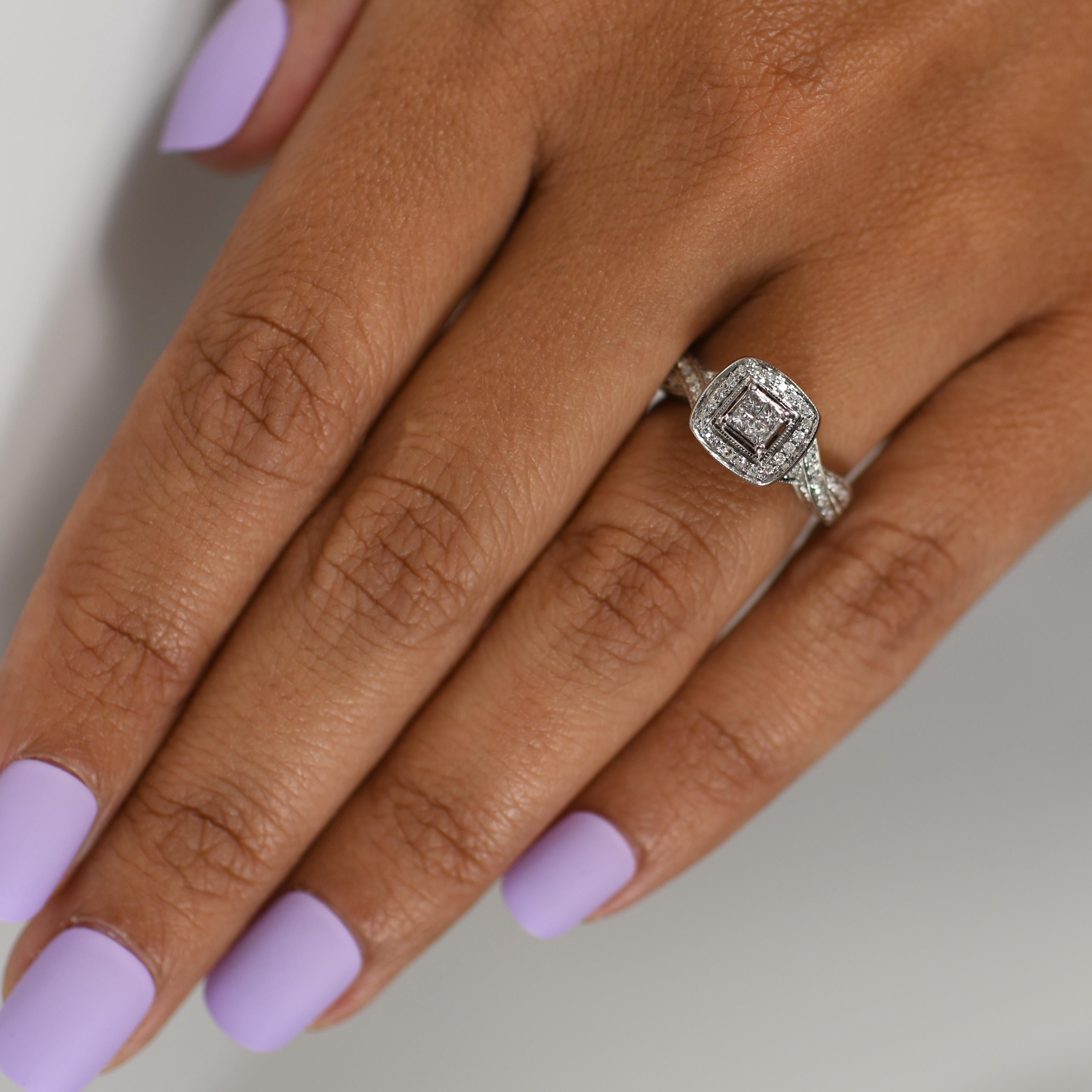 Half Carat Natural Diamond Illusion Style Engagement Ring in 10K White Gold In Excellent Condition In Addison, TX