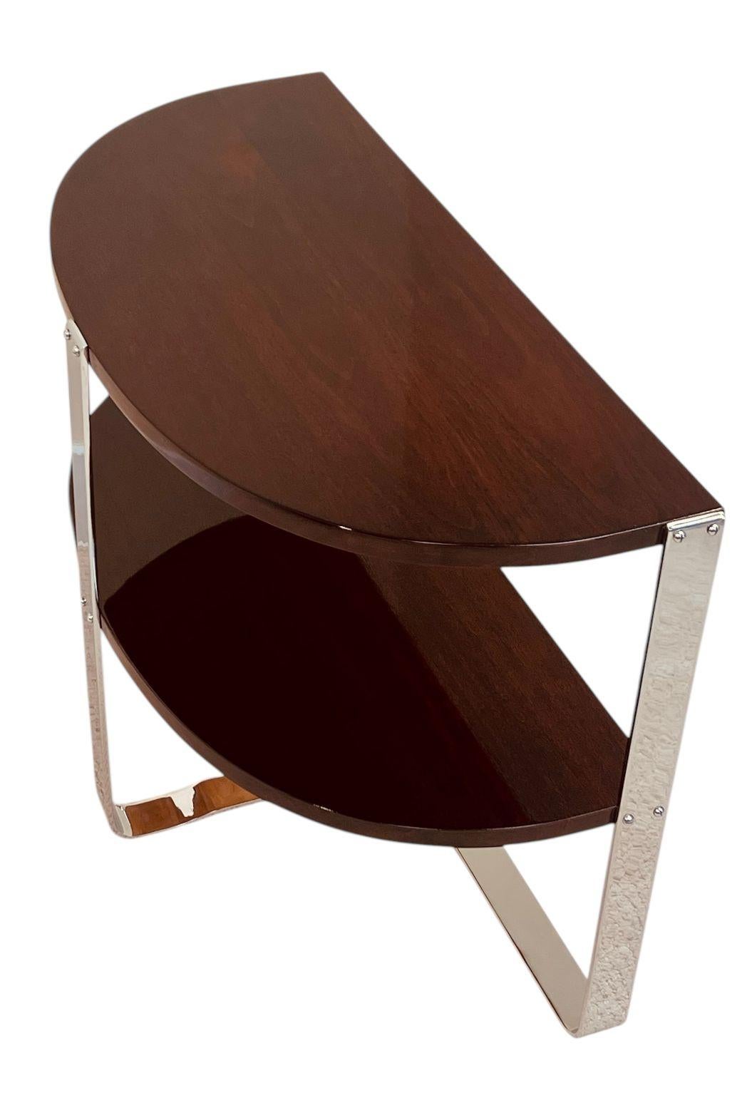 Halbkreis Art Deco Machine Age Nussbaum und Chrom Beistelltisch amerikanischen 1930er Jahren im Angebot 4