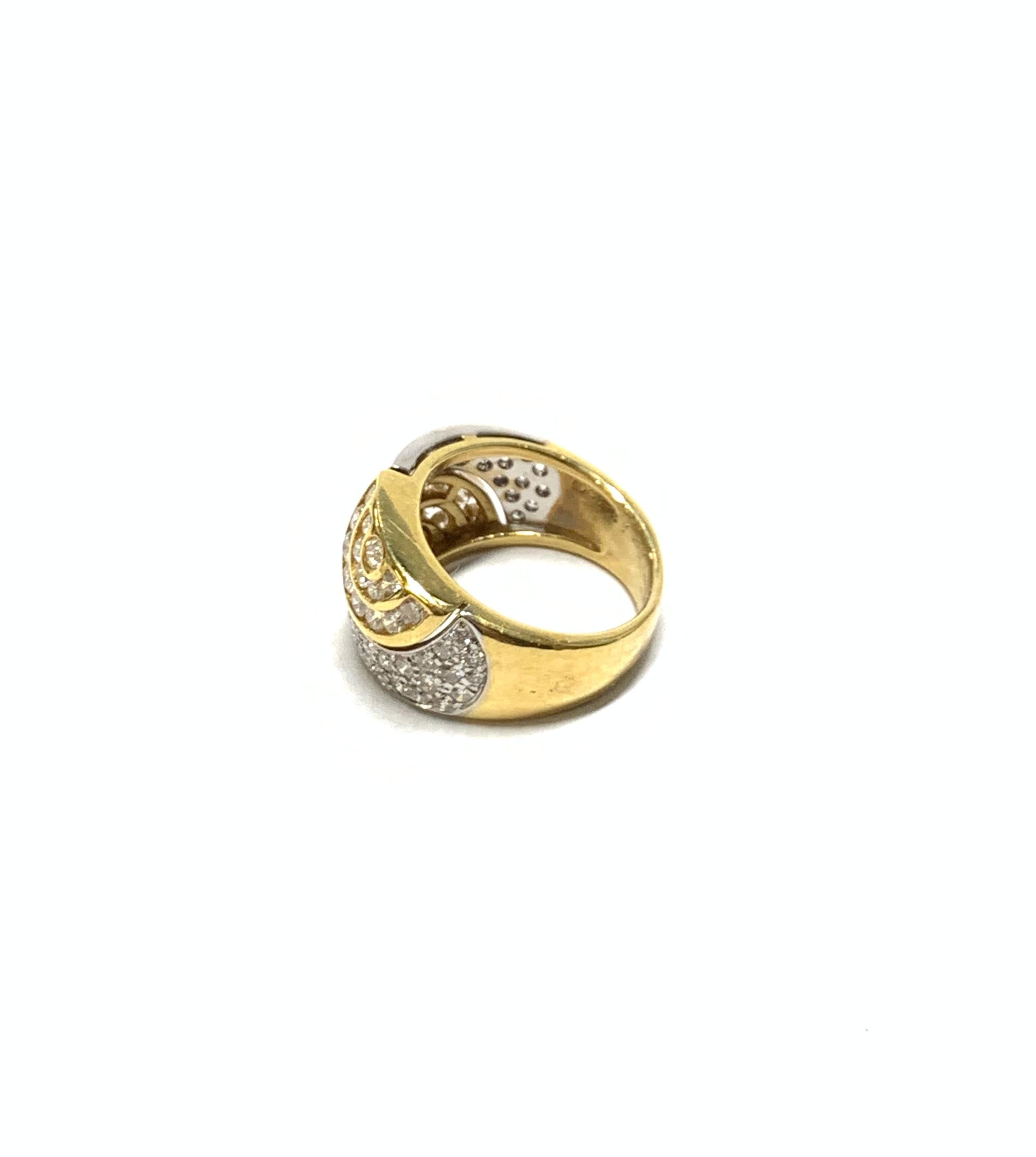 Round Cut Half Circle Diamond Design Ring Two Tone 18K Gold For Sale