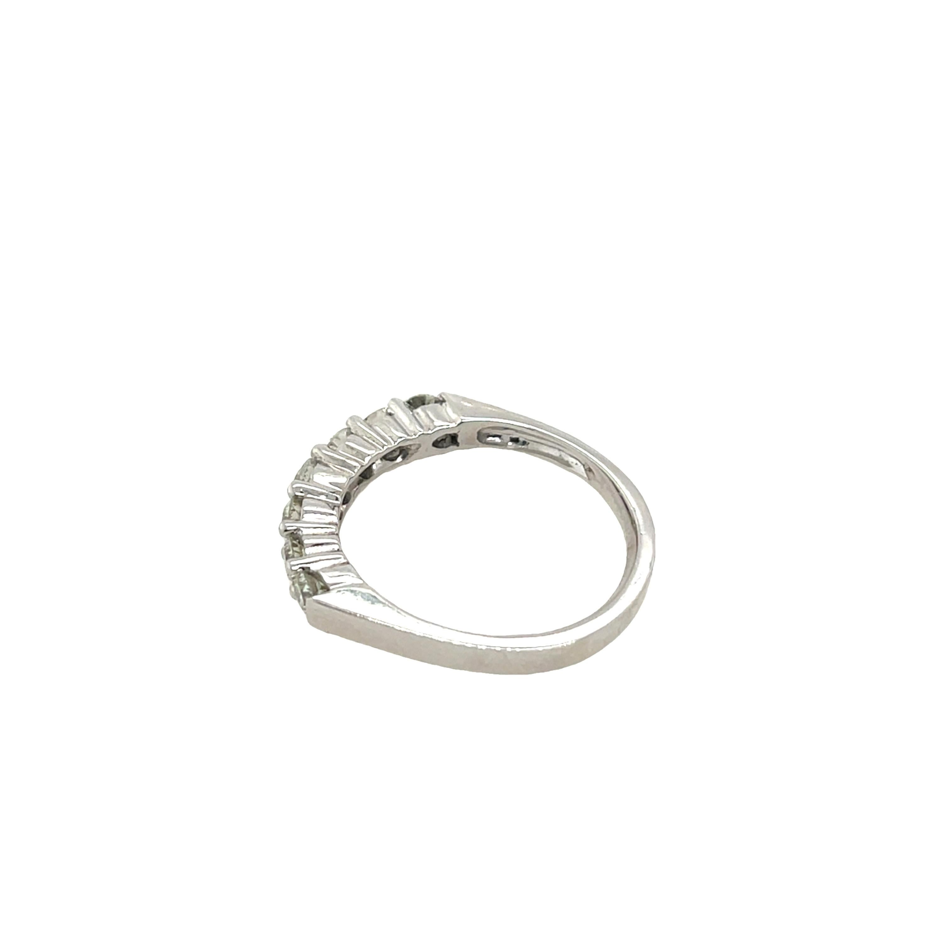 Half Eternity Diamond Ring Set With 0.75ct G/VS1 Set In 18ct White Gold In Excellent Condition For Sale In London, GB