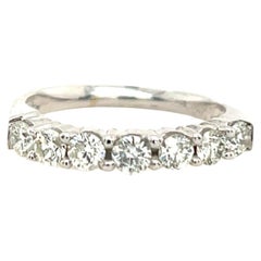 Media alianza de diamantes con 0,75 ct G/VS1 engastados en oro blanco de 18 ct