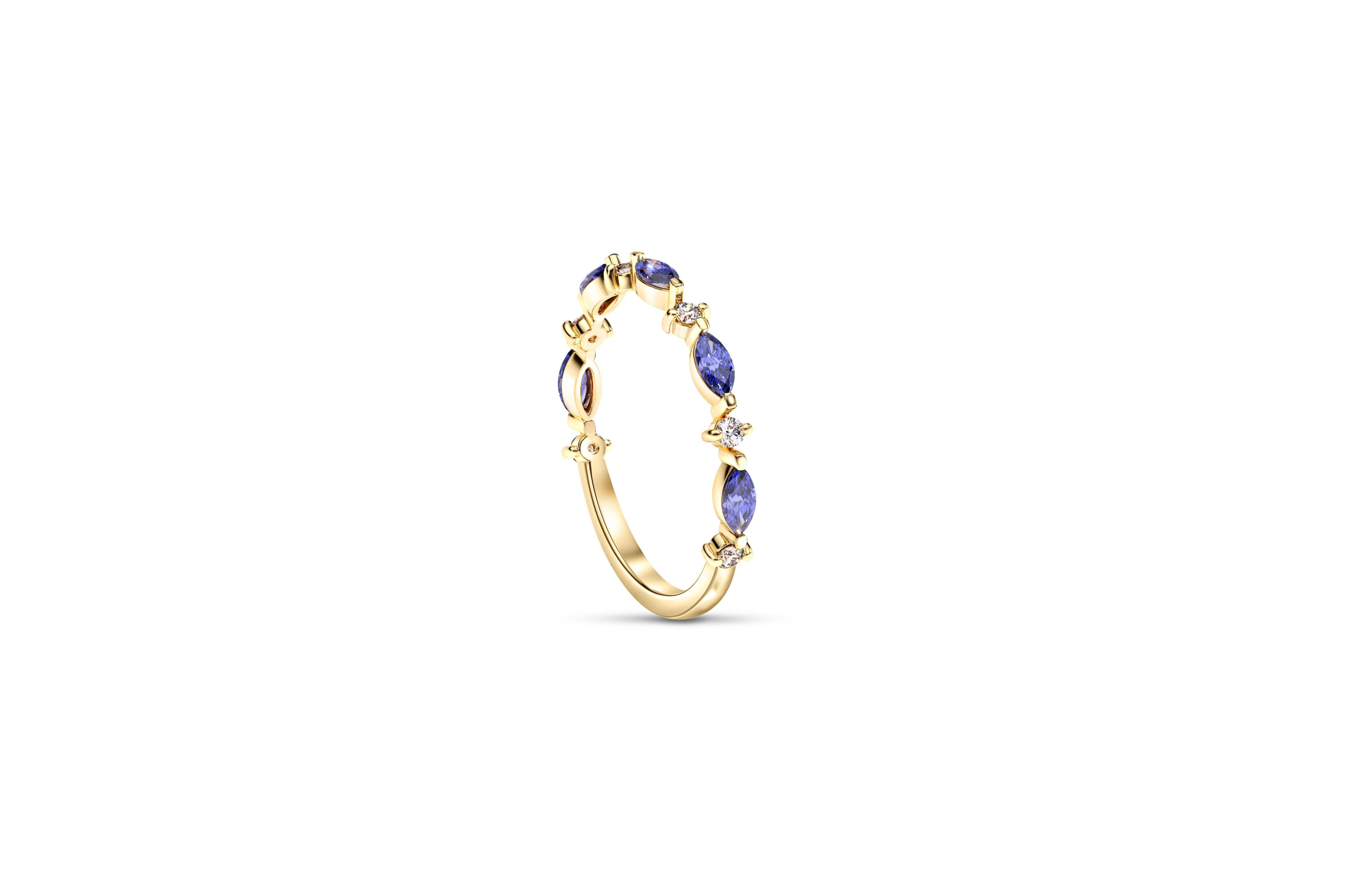 in vendita:  Anello mezza eternità marquise in oro 14k 2
