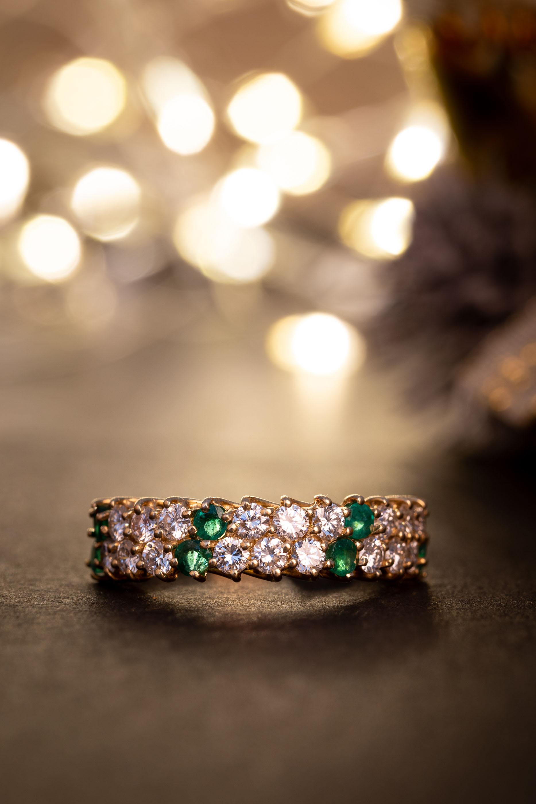 Half Eternity Vintage Diamond and Emerald 18k Gold Ring For Sale 2