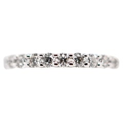 Half-Eternity Wedding Band in 18 ct White Gold with 0.860 ct Diamonds