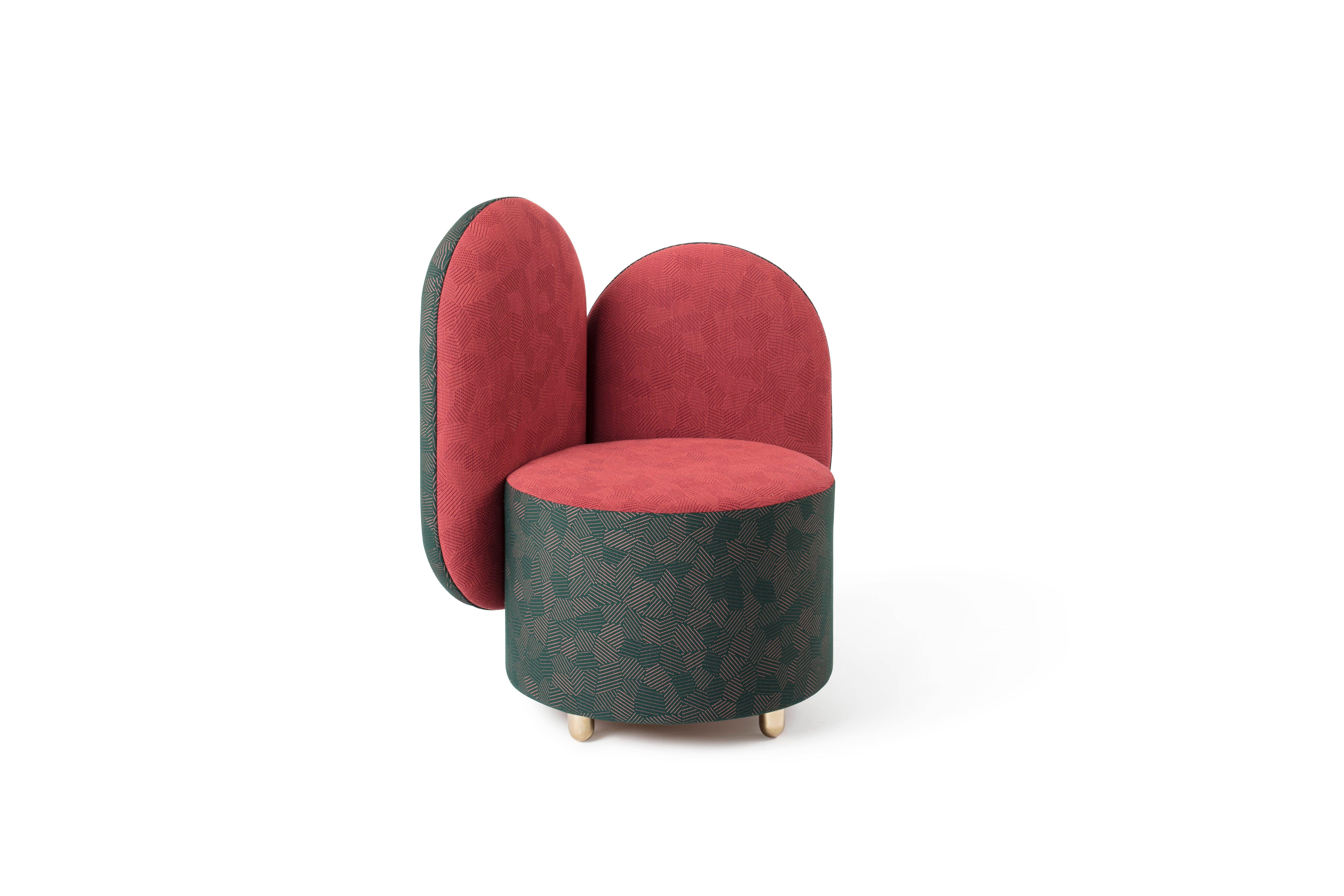 Half Half armchair with ottoman designed by Thomas Dariel, Maison Dada
Measures: W 83 * D 66 * H 90cm
Structure in solid timber and plywood • Memory foam
Base and seating fully upholstered in fabric
Feet in plated metal • glossy Champagne colour