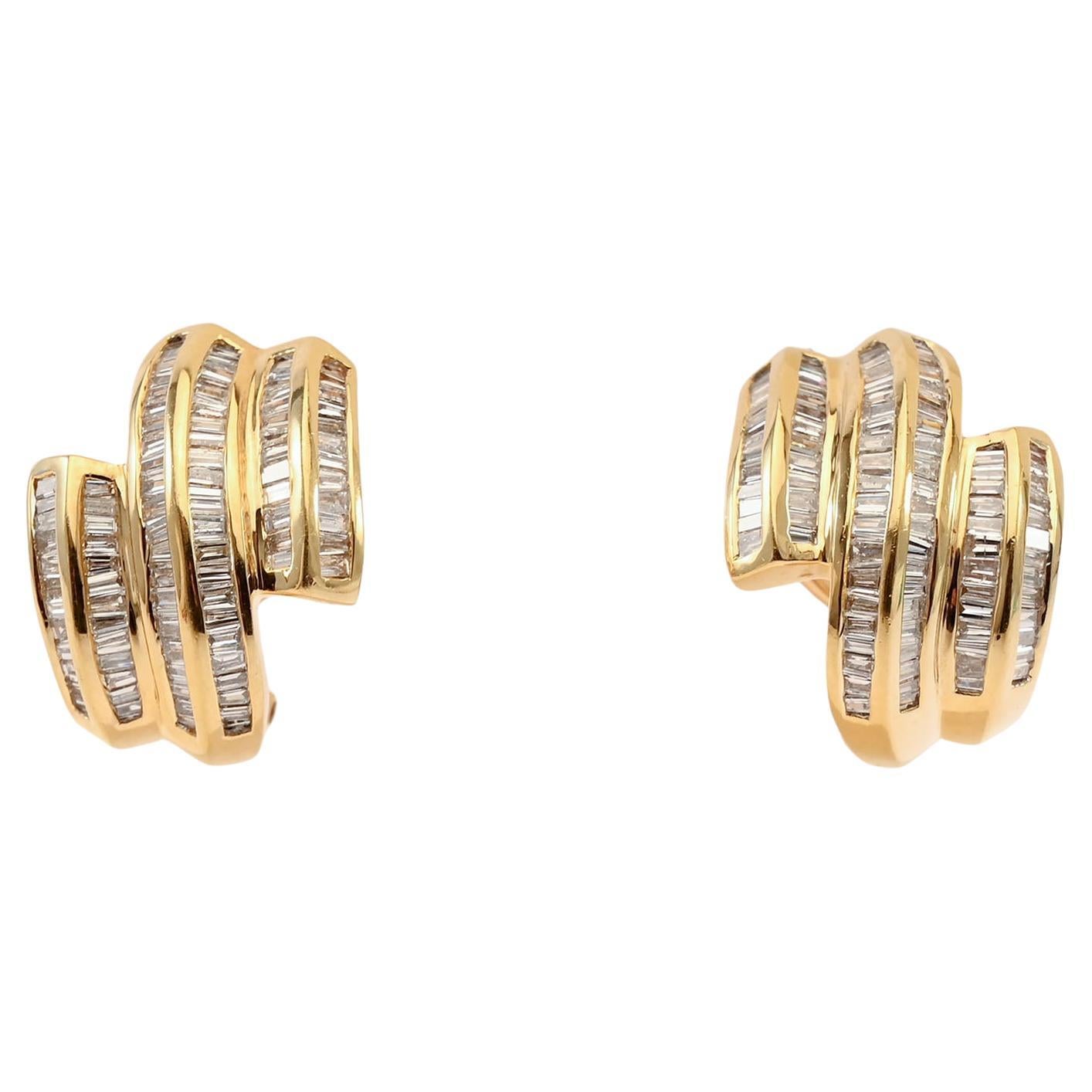 Halber Reif Baguetteschliff Diamant Ohrringe im Angebot