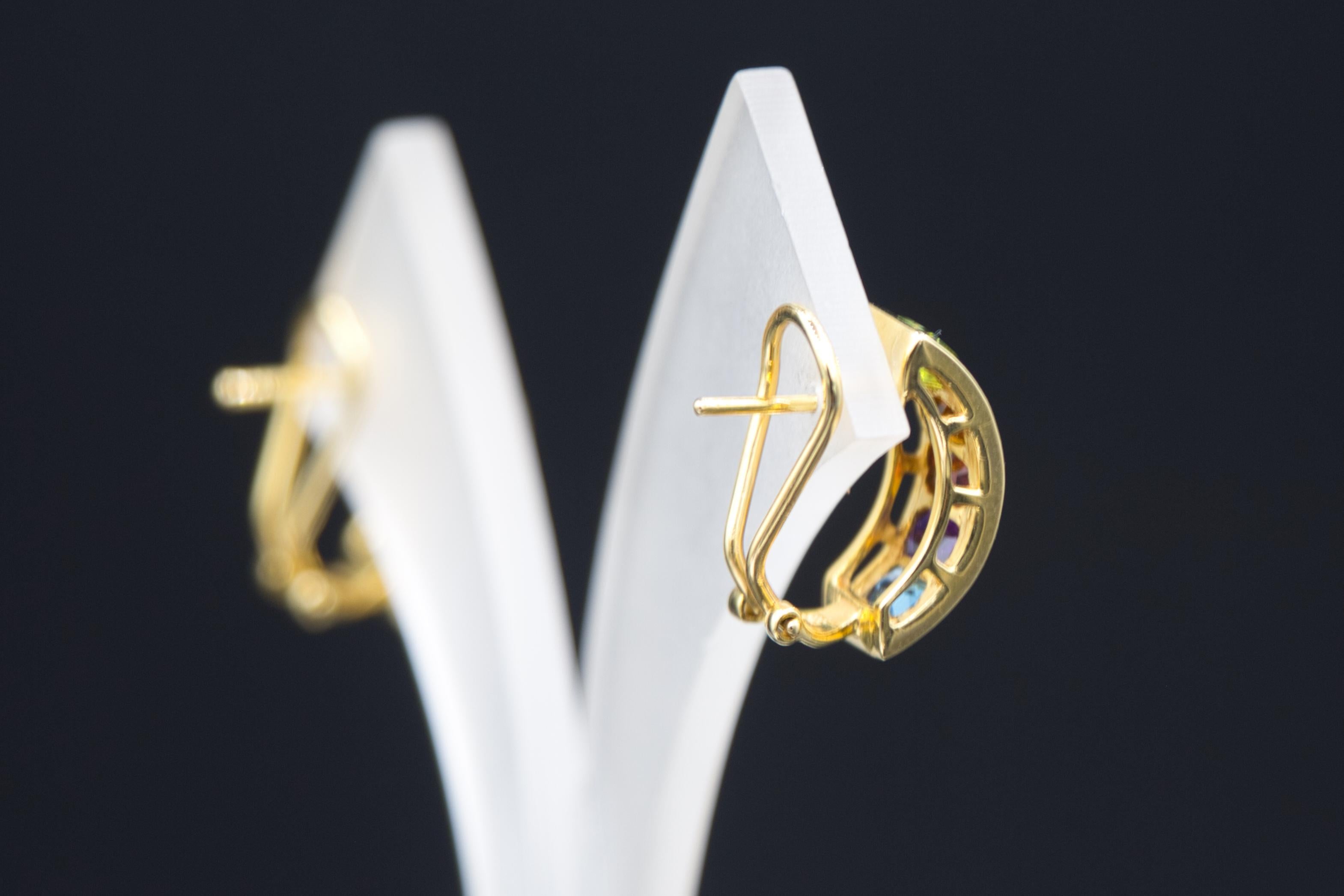 Half hoop earrings of gemstones 14 k gold In New Condition For Sale In Bad Kissingen, DE
