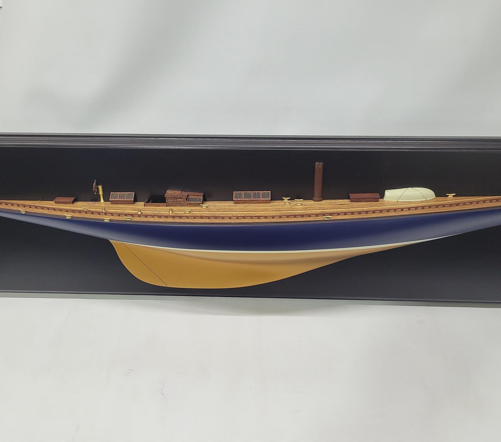 Half Model of the J Class Yacht Endeavor - Gold For Sale 7