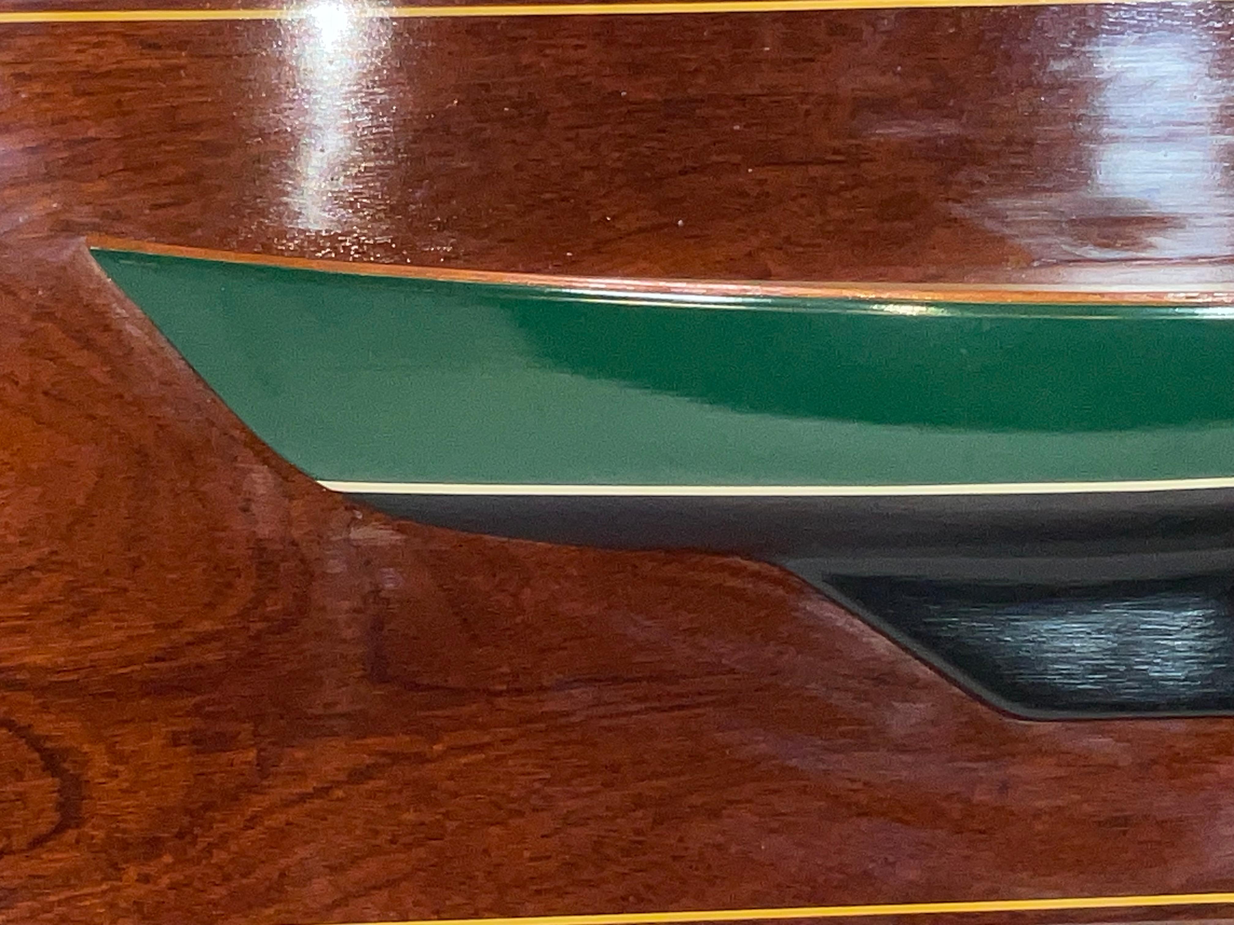 Half Model of the Sailing Yacht Hornet Carved by James Nash en vente 1