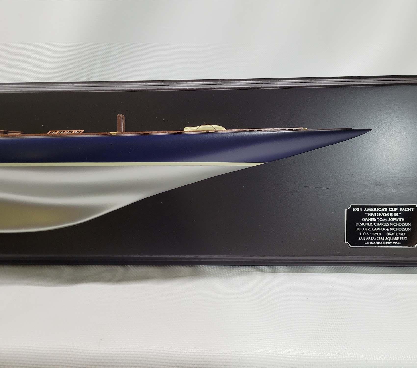 Half-Modell der Yacht Endeavor, Silber im Angebot 1