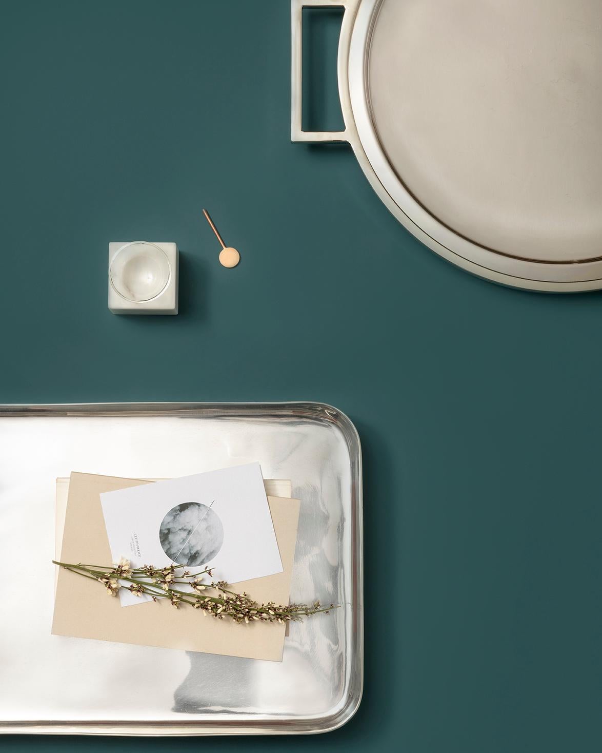 Half Moon is a small salt cellar composed by a base in Carrara marble and a small blown glass bowl. Half Moon is part of Lunar Landscape designed by Elisa Ossino, who conceived for Paola C. a tableware collection, revisiting the Classic themes of