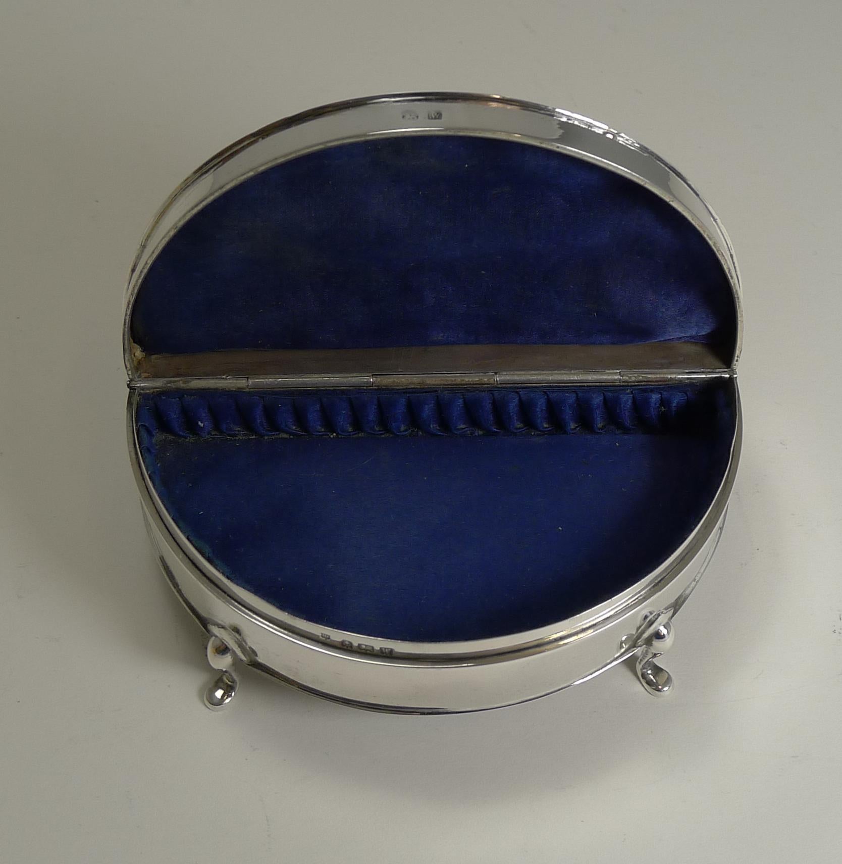 Half Moon English Sterling Silver Jewelry or Ring Box, 1921 1