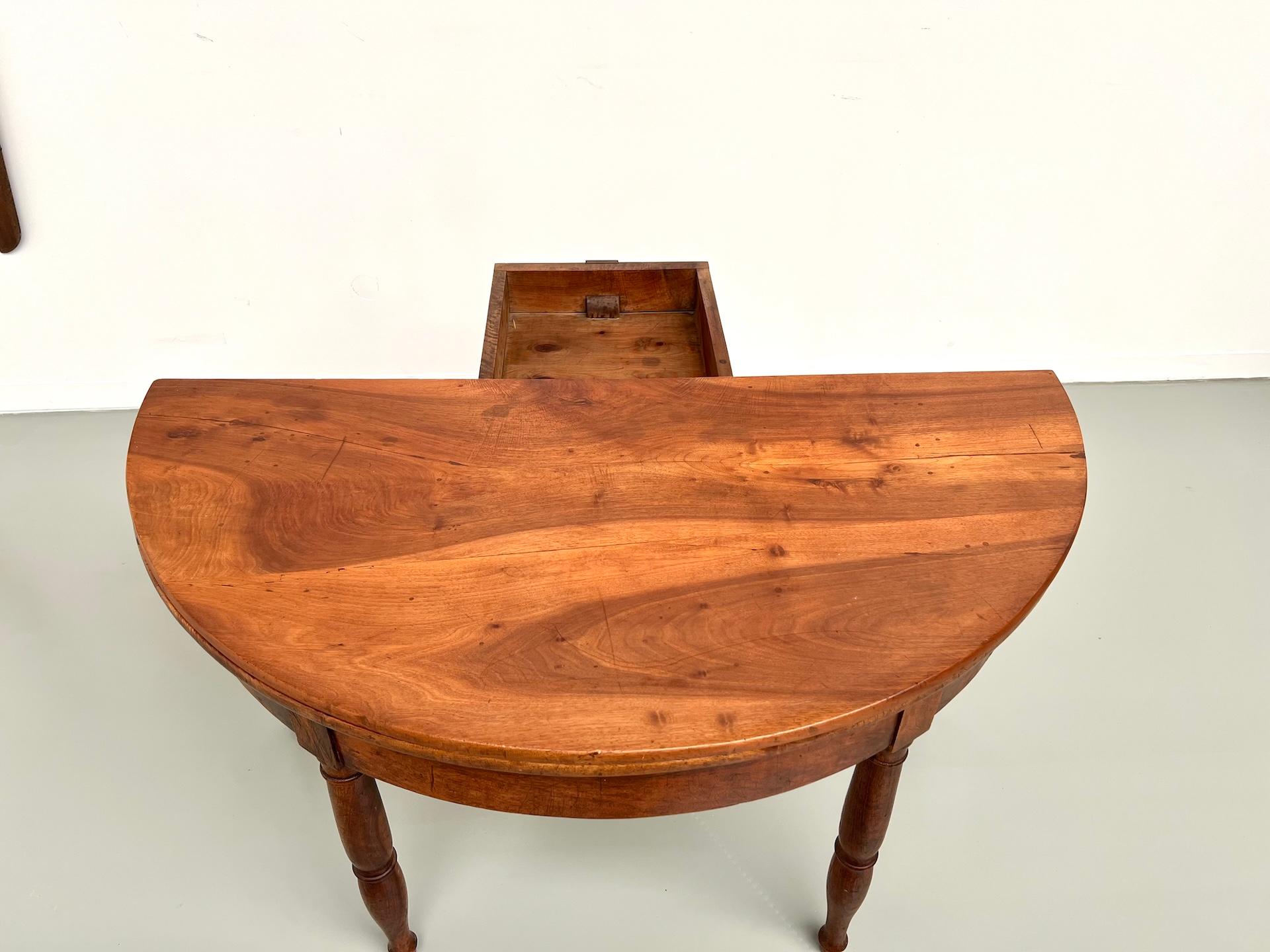 Half-moon french table in solid walnut, circa 1900 For Sale 9