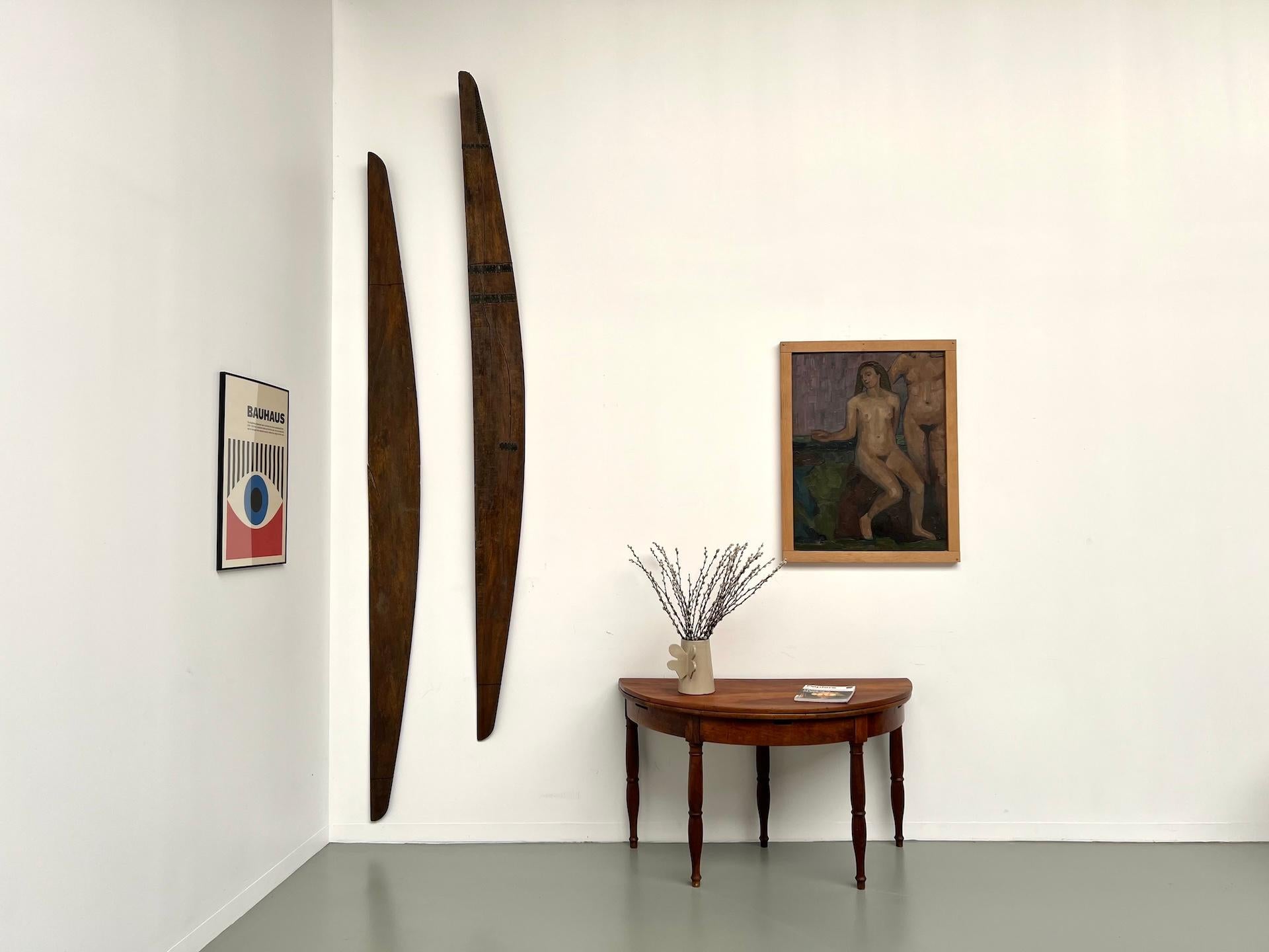Early 20th Century Half-moon french table in solid walnut, circa 1900 For Sale