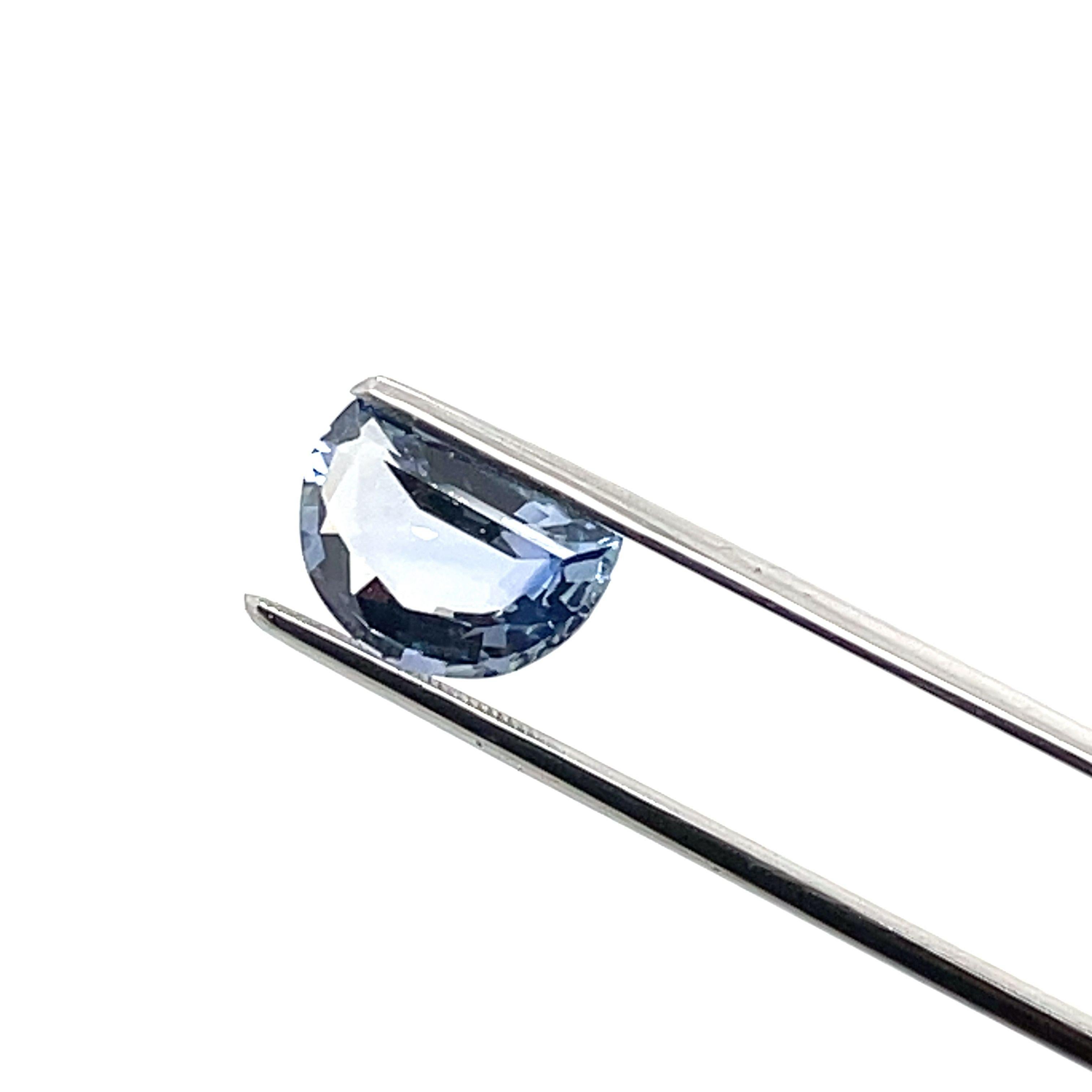 Half-Moon Sapphire 4.19 Cts For Sale 2