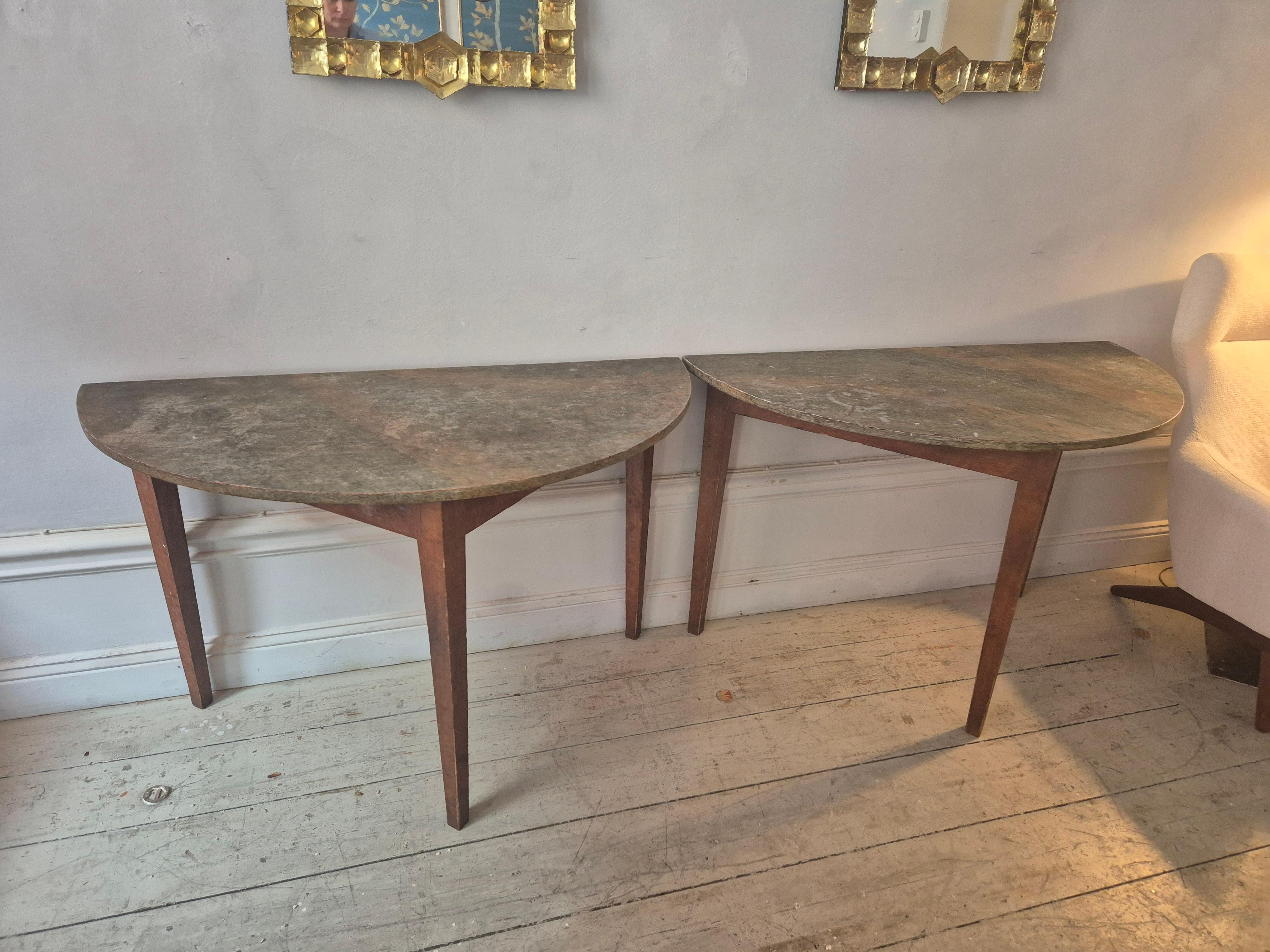 Half moon tables, marbled table tops, Allmoge /Swedish provincial style, 1860s. For Sale 5