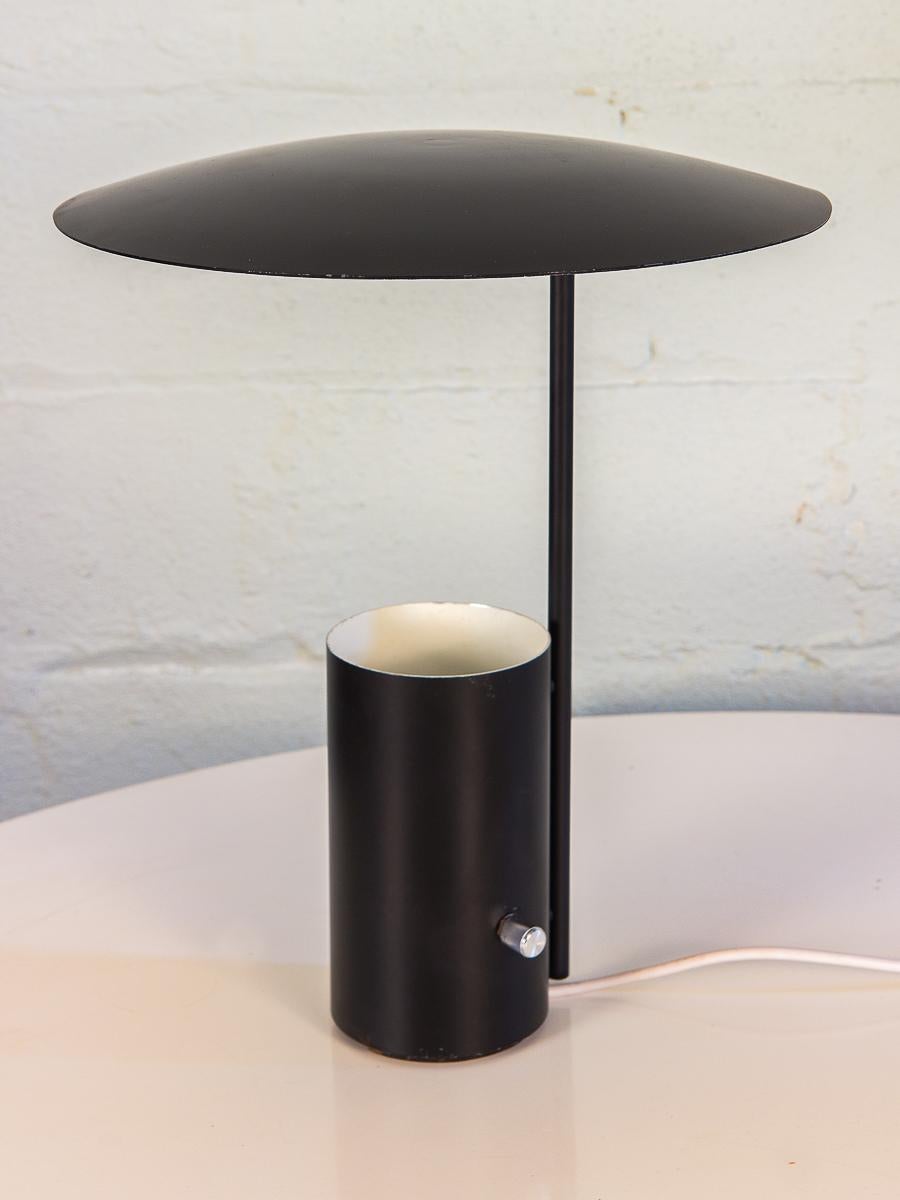 Mid-Century Modern Half Nelson Black Table Lamp for Koch and Lowy