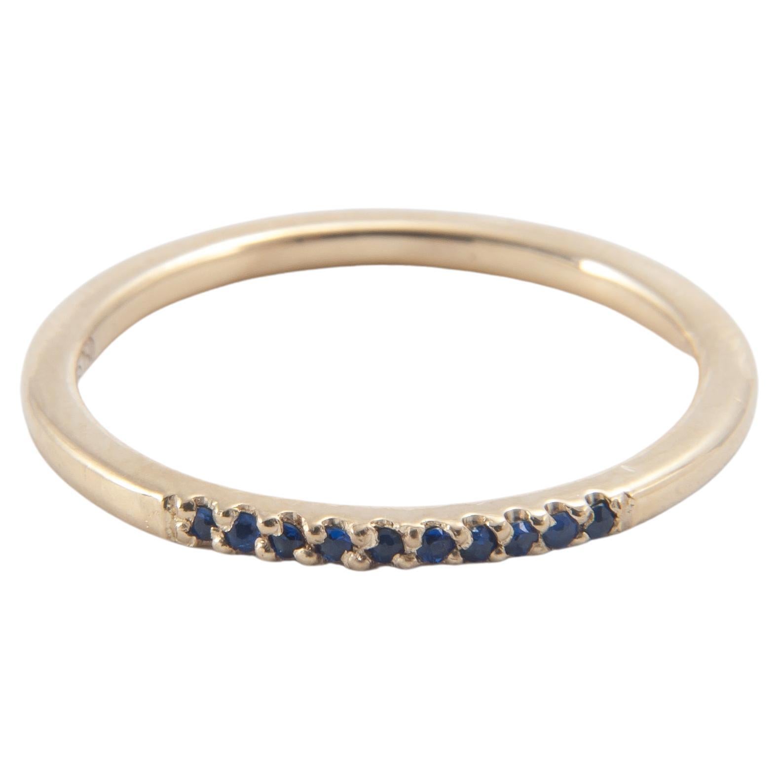 Mezza fascia con zaffiro Pave in vendita