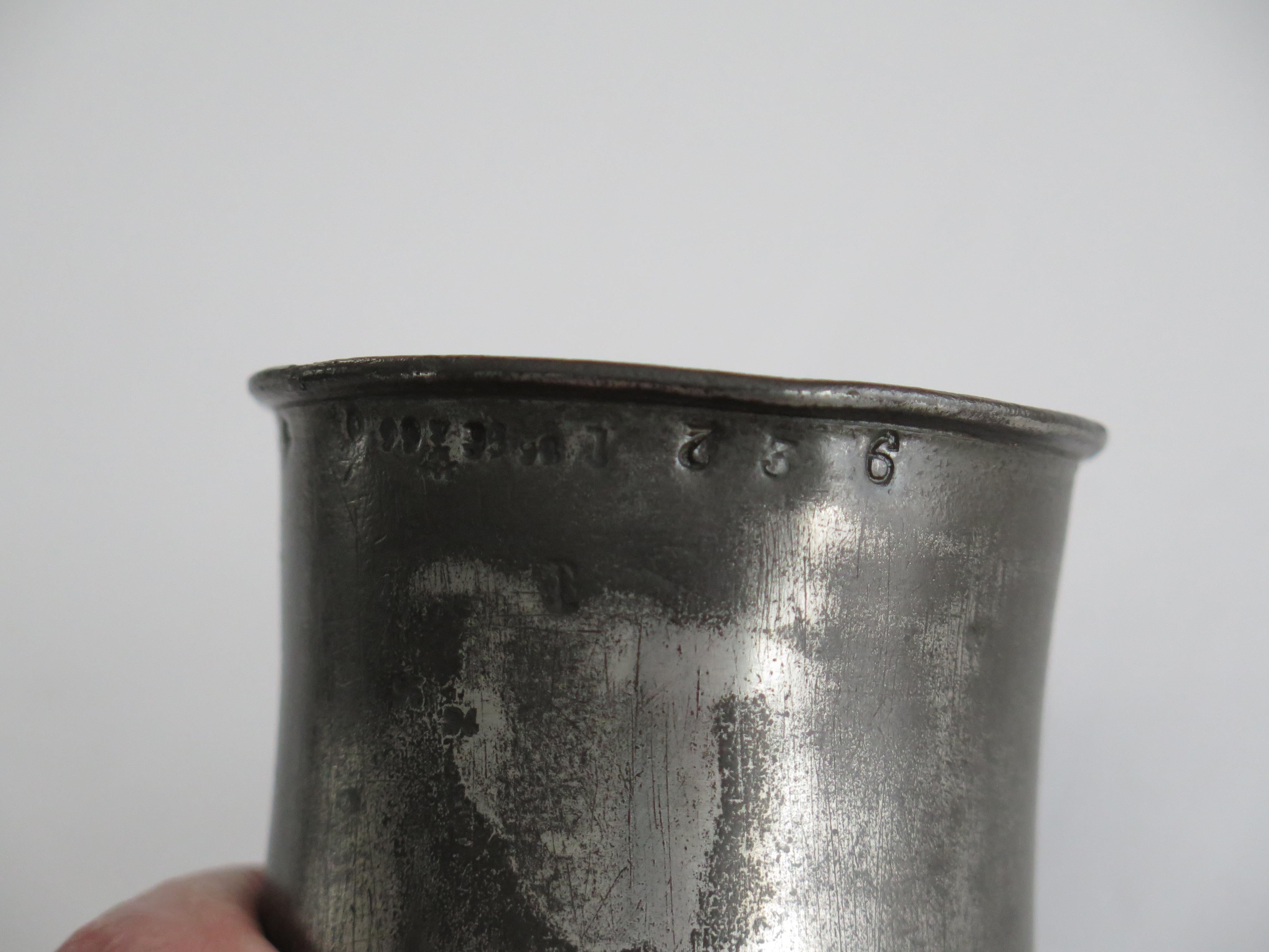 19th Century Half Pint Pewter Tankard by James Yates fully stamped, English Circa 1850 For Sale