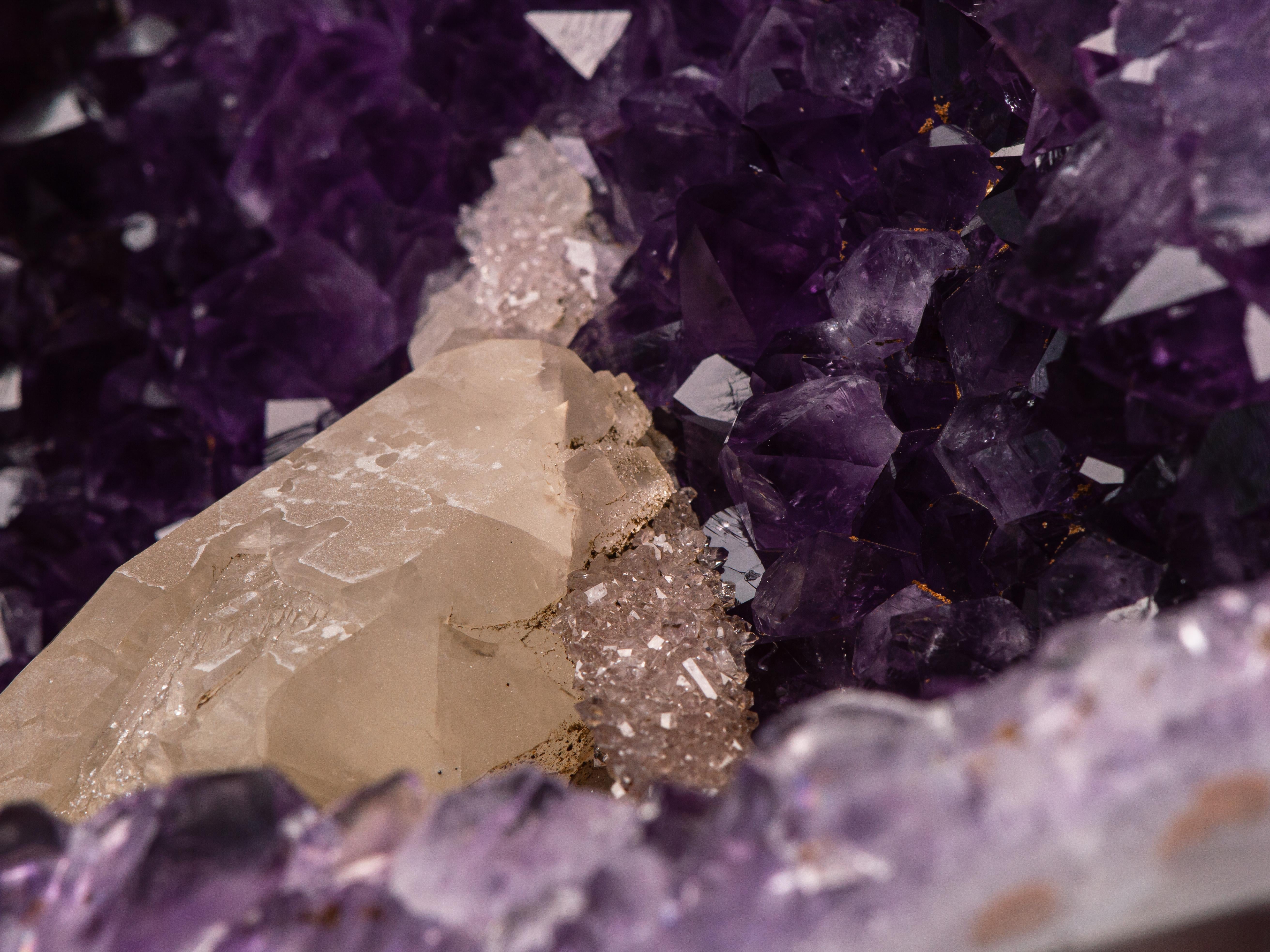 how are amethysts formed
