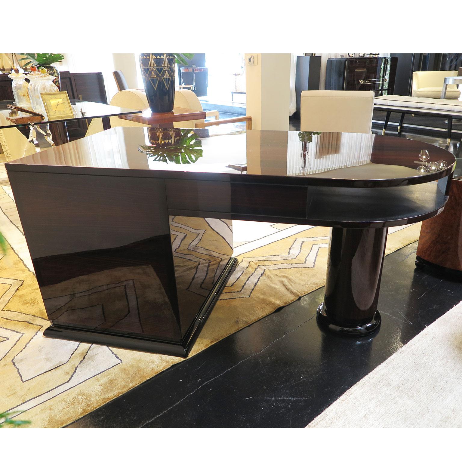 Half Rounded Art Deco Desk in Macassar In Good Condition In Los Angeles, CA